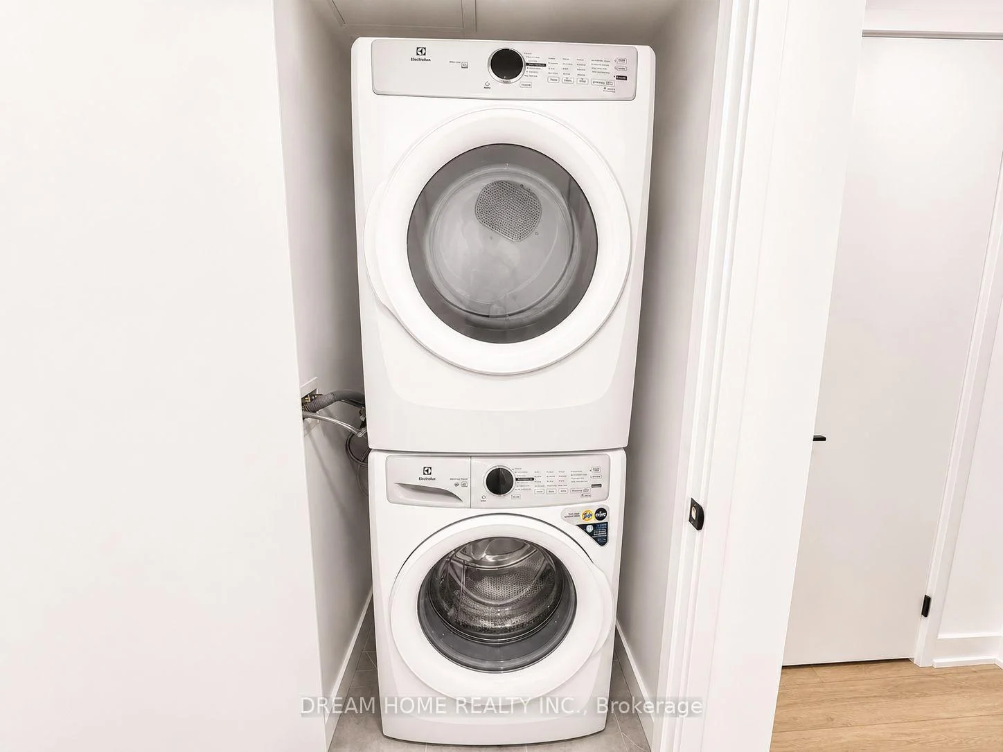 Photo 29 of Unit 3606, 609 Sherbourne Street, Toronto, North St. James Town — HOMEH