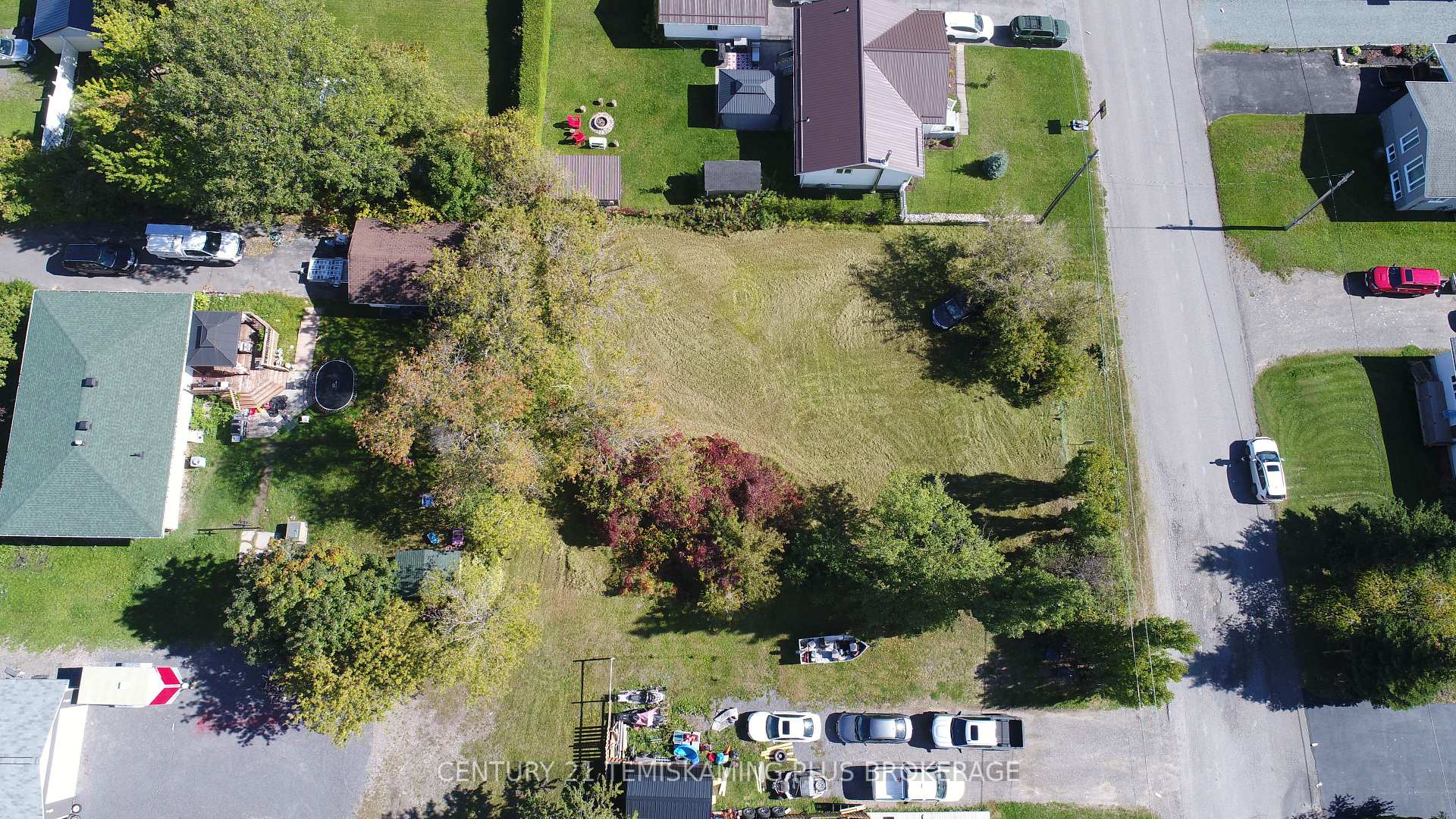 Photo 6 of 141-142 Algonquin Drive, Temiskaming Shores, Haileybury — HOMEH