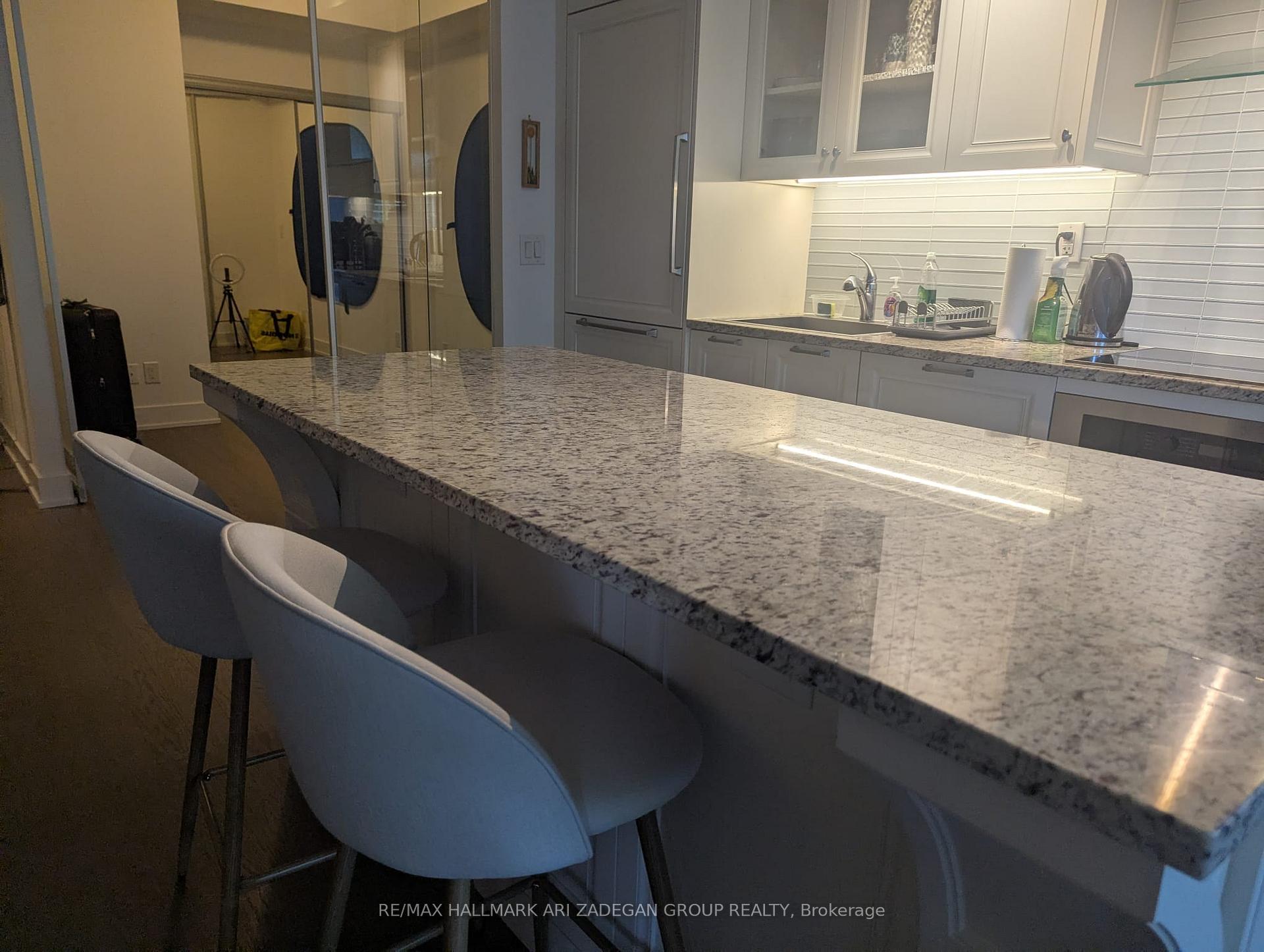 Photo 4 of Unit 514, 3018 Yonge Street, Toronto, Lawrence Park South — HOMEH