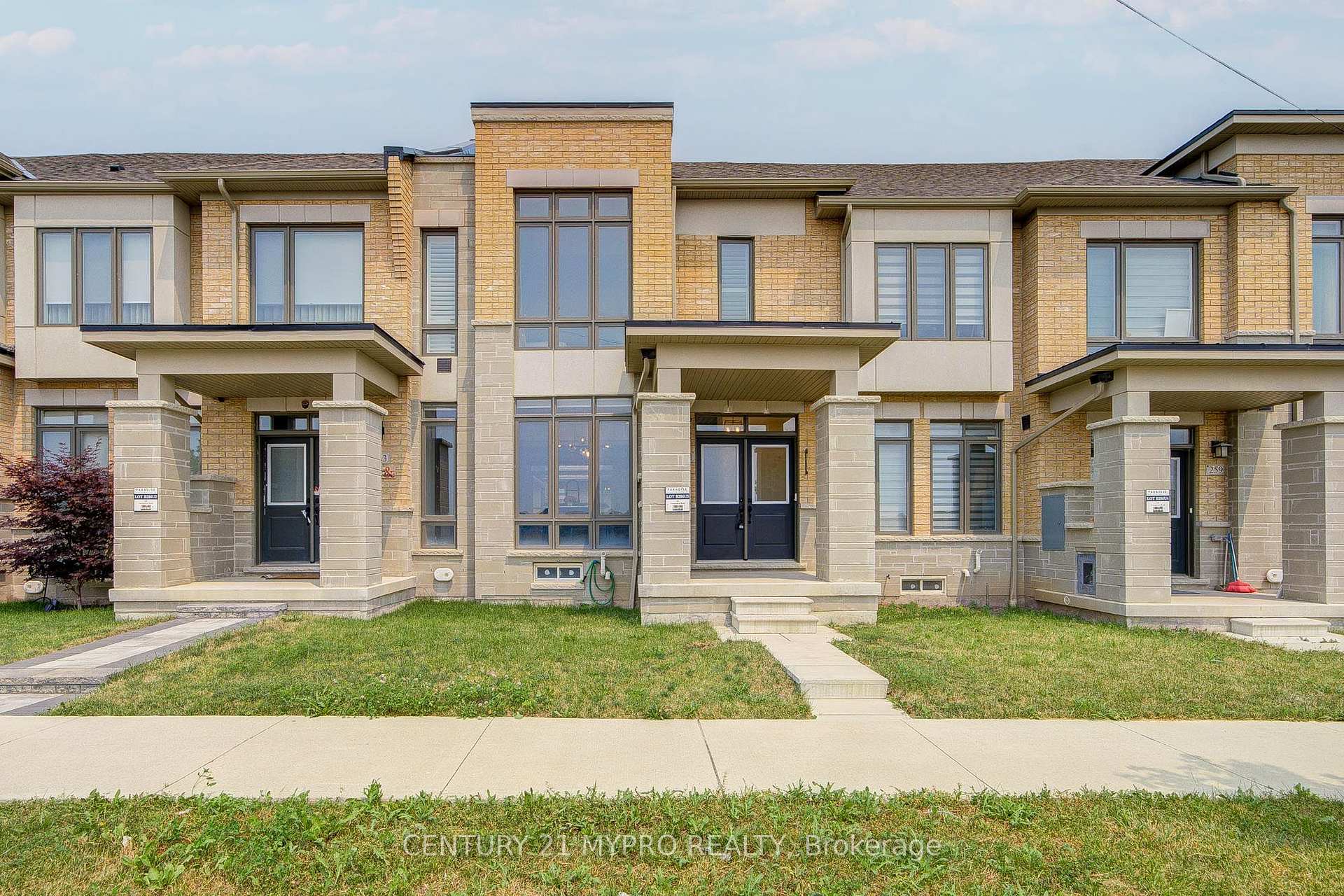 Photo 1 of 261 Coronation Road, Whitby, Rural Whitby — HOMEH