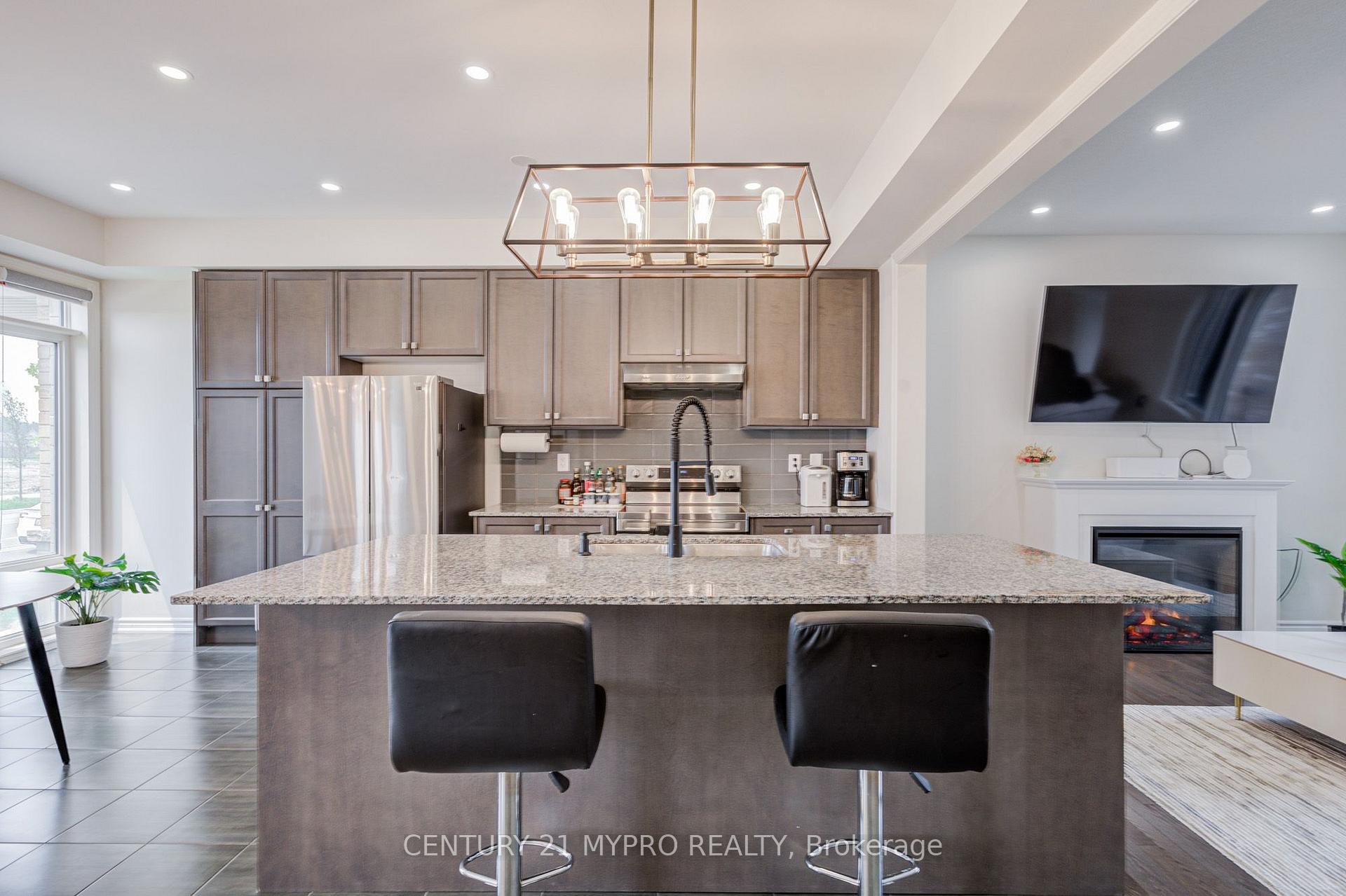 Photo 8 of 261 Coronation Road, Whitby, Rural Whitby — HOMEH