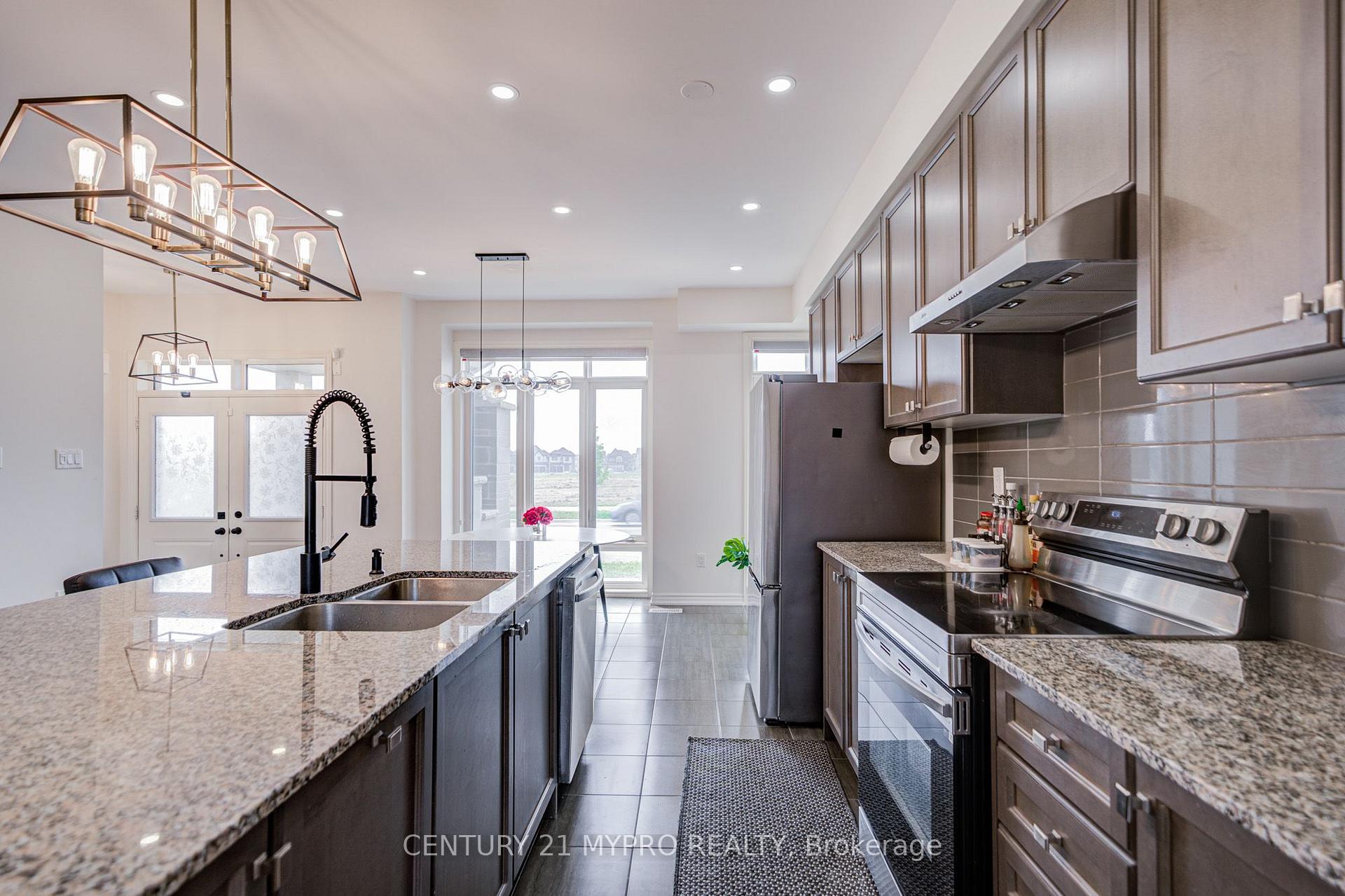 Photo 10 of 261 Coronation Road, Whitby, Rural Whitby — HOMEH