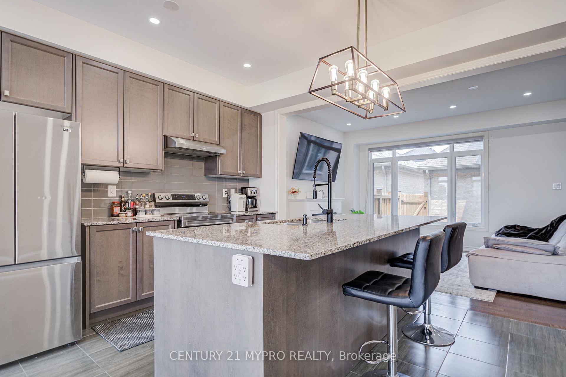 Photo 11 of 261 Coronation Road, Whitby, Rural Whitby — HOMEH