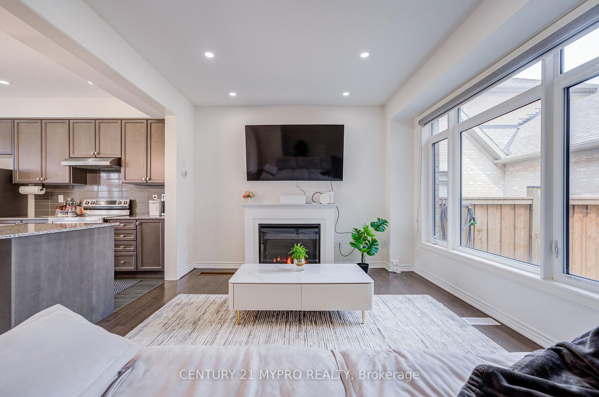 Photo 12 of 261 Coronation Road, Whitby, Rural Whitby — HOMEH
