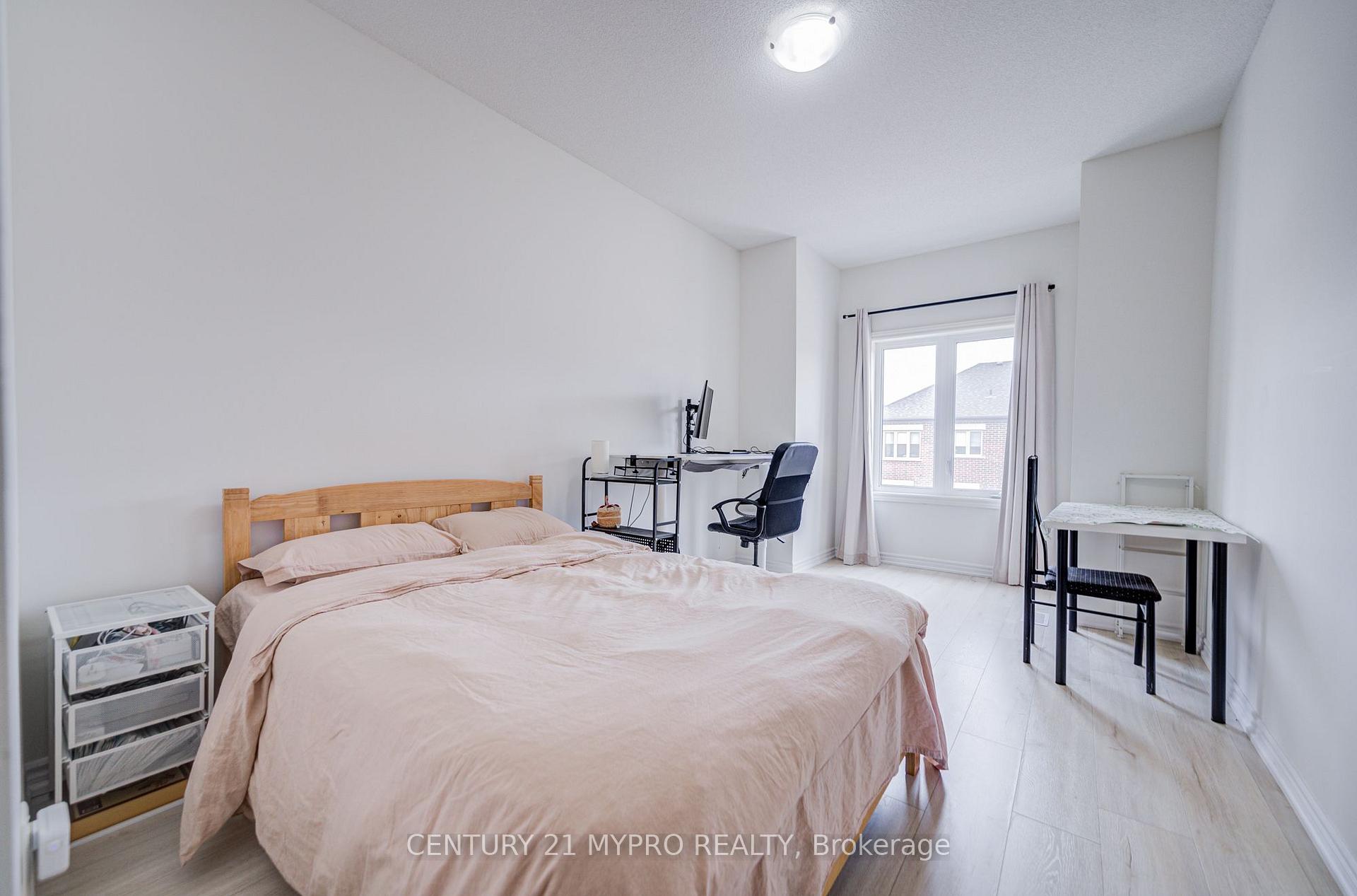 Photo 18 of 261 Coronation Road, Whitby, Rural Whitby — HOMEH