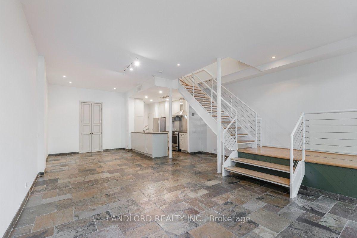 Front of Unit 3, 33 Price Street