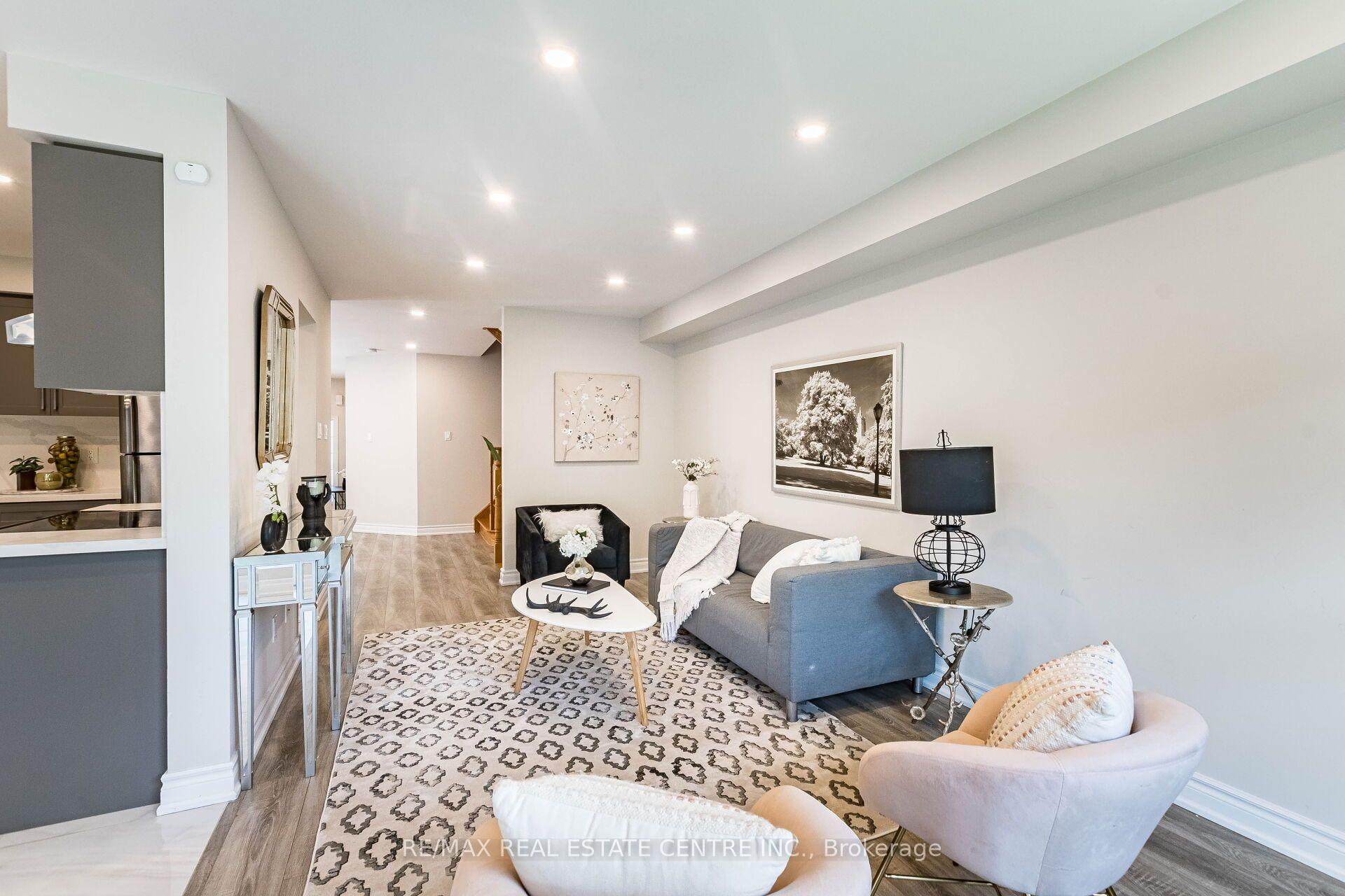 Photo 9 of 3172 Baron Drive, Mississauga, Churchill Meadows — HOMEH