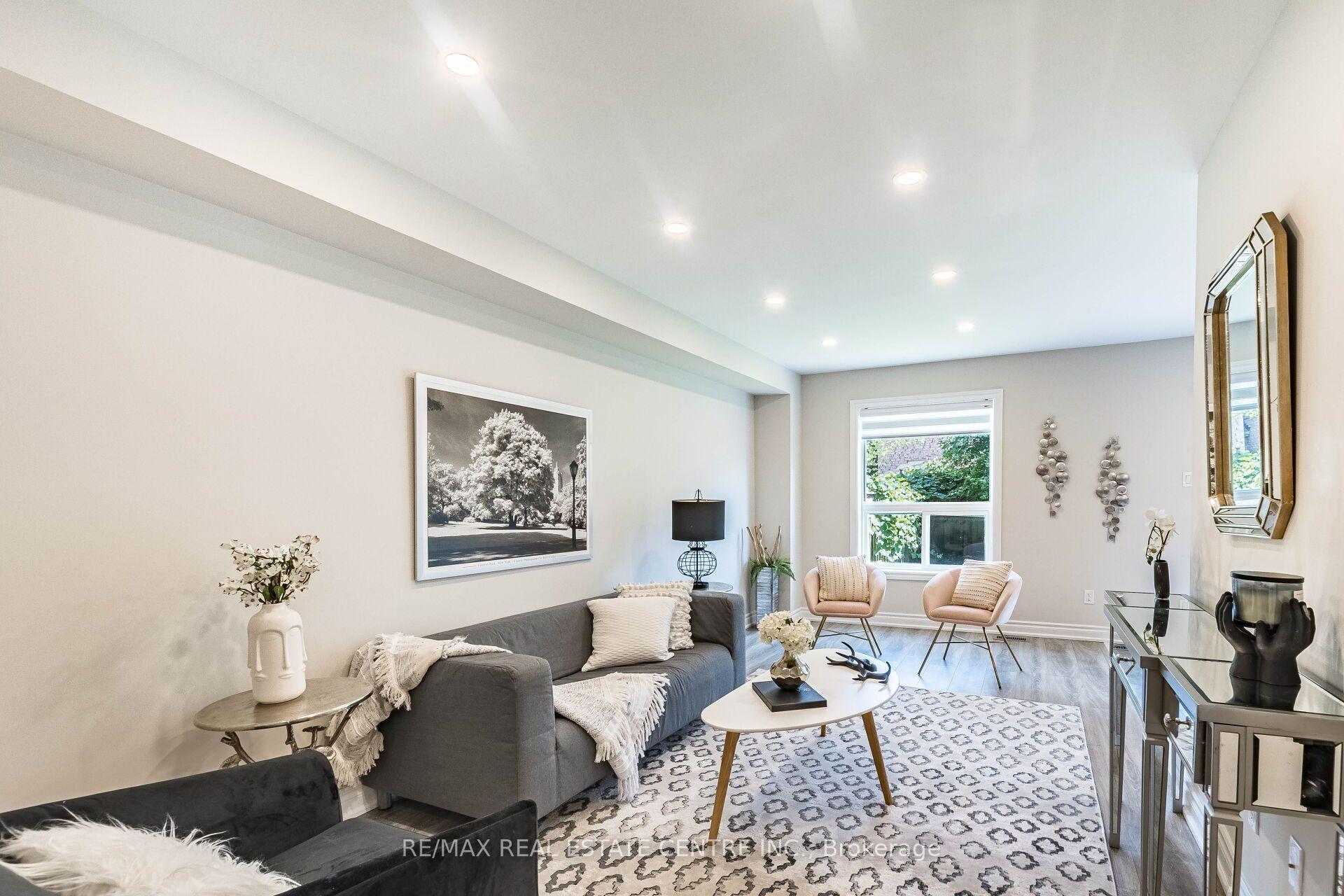 Photo 11 of 3172 Baron Drive, Mississauga, Churchill Meadows — HOMEH