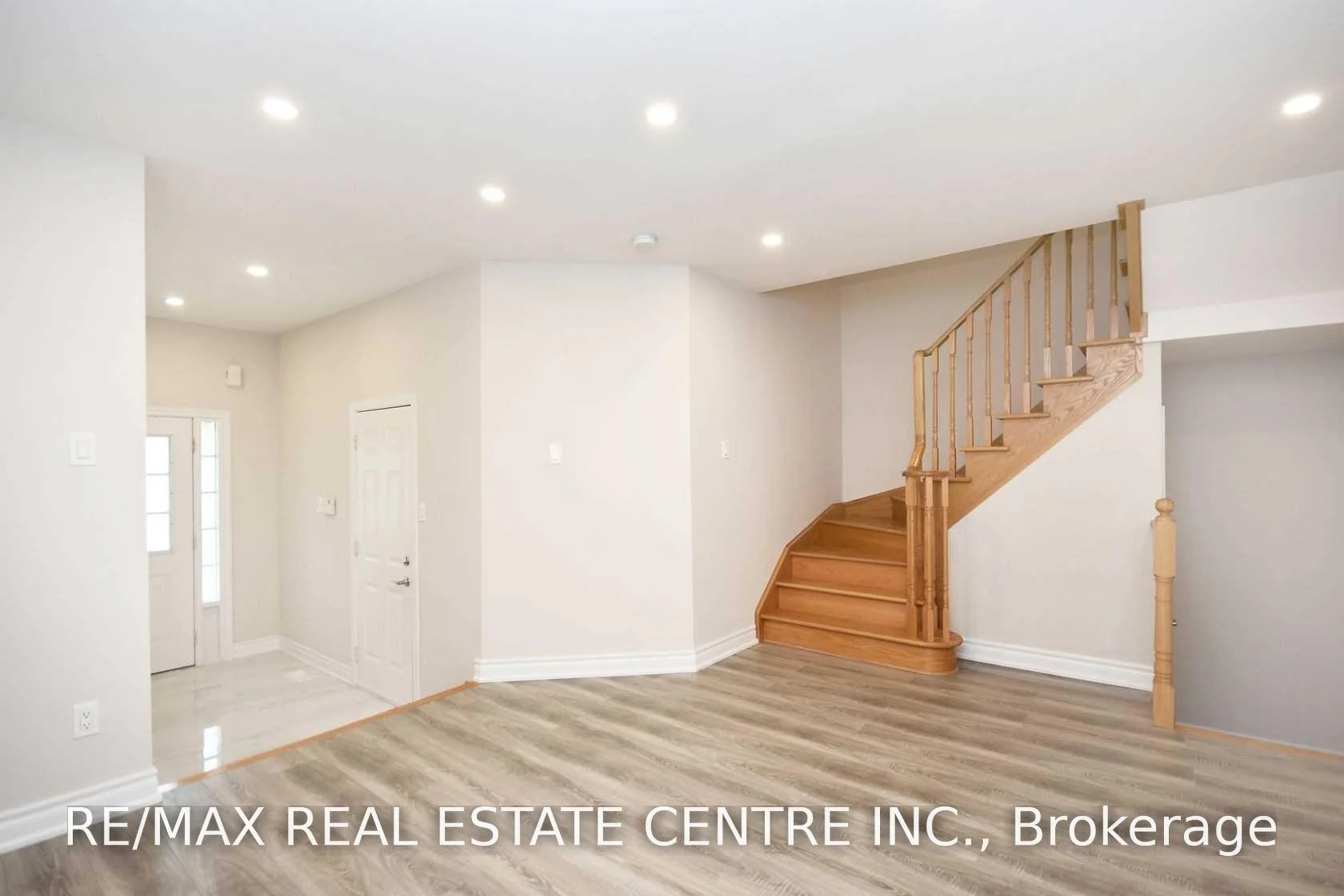 Photo 10 of 3172 Baron Drive, Mississauga, Churchill Meadows — HOMEH