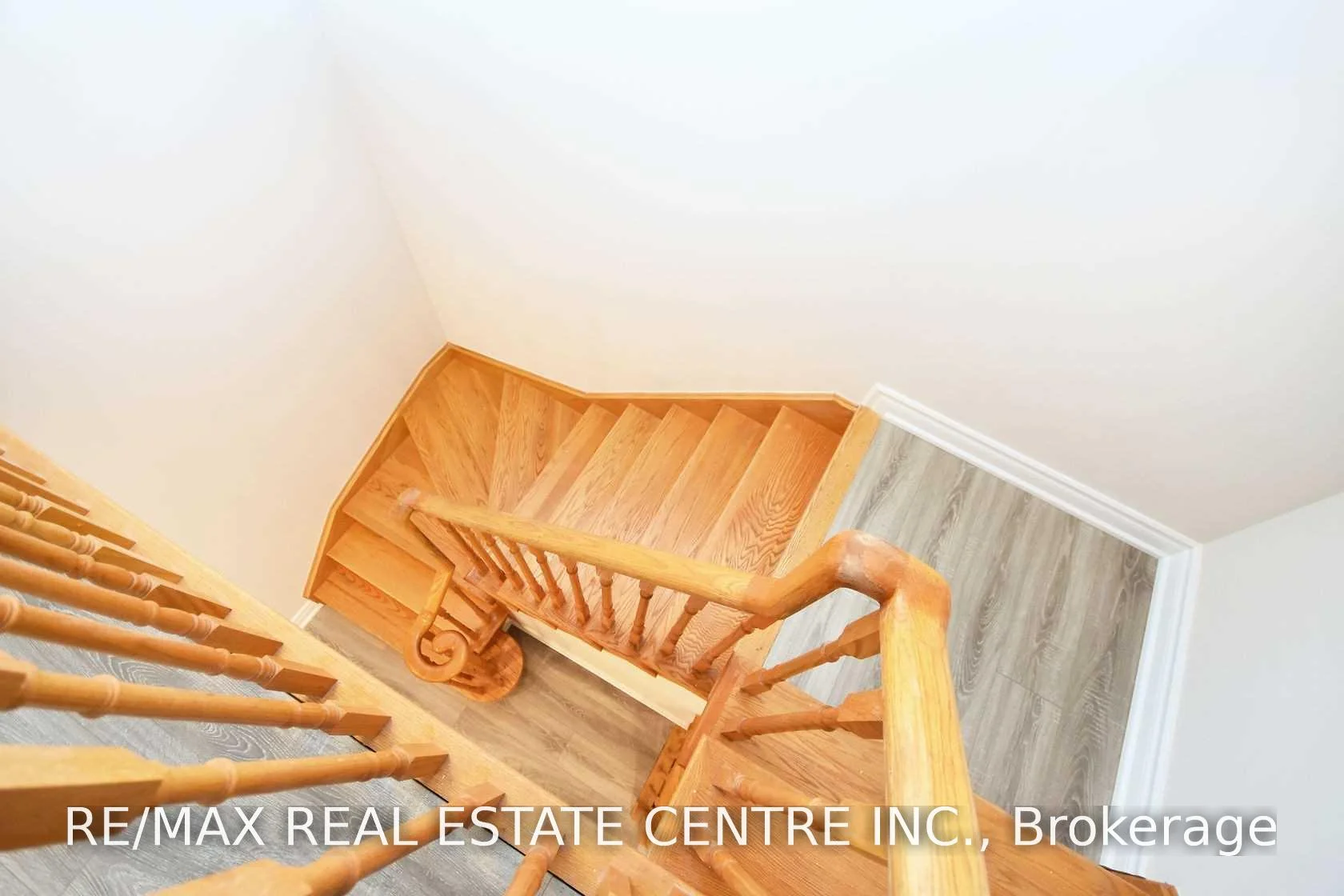 Photo 36 of 3172 Baron Drive, Mississauga, Churchill Meadows — HOMEH