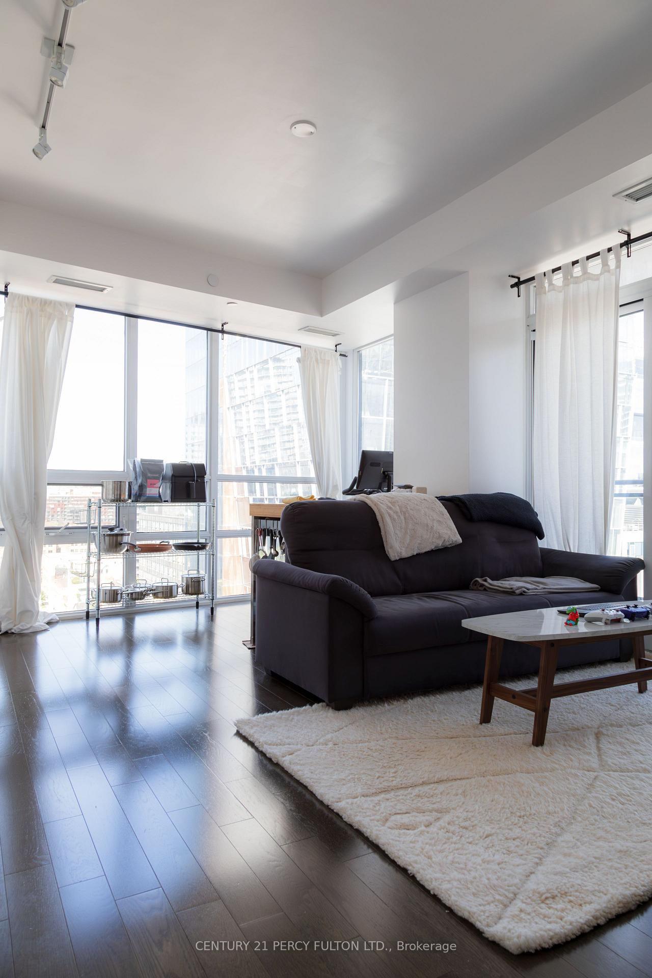 Photo 6 of Unit 1611, 460 Adelaide Street E, Toronto, Moss Park — HOMEH