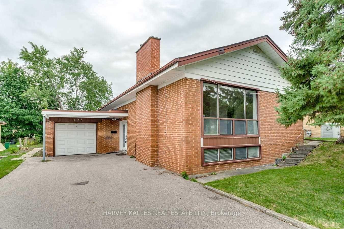 Photo 1 of 135 Combe Avenue, North York, Bathurst Manor — HOMEH