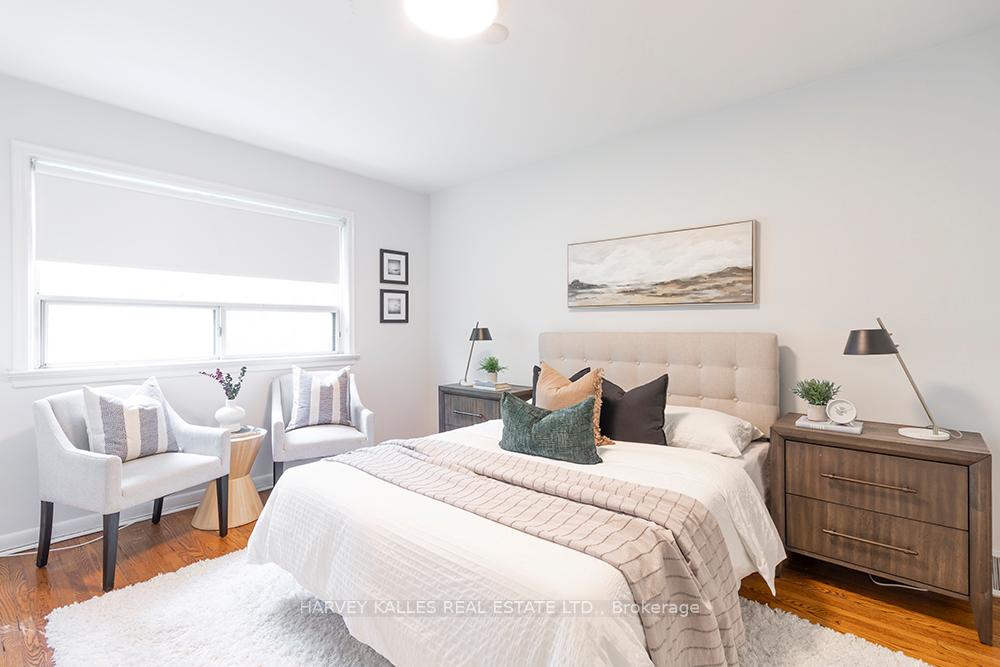 Photo 25 of 135 Combe Avenue, North York, Bathurst Manor — HOMEH
