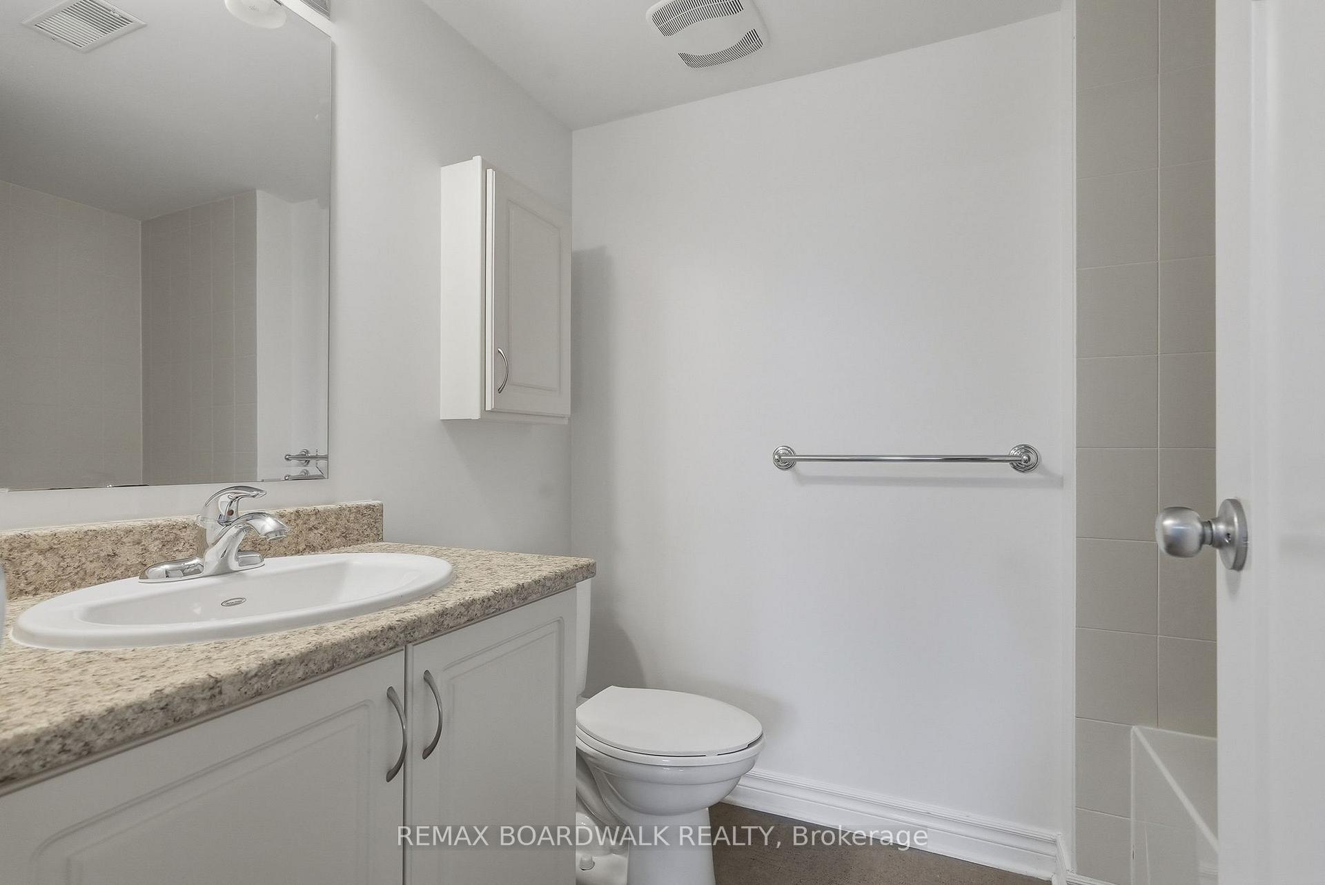 Photo 11 of 2330 Esprit Drive, Ottawa, Avalon East — HOMEH