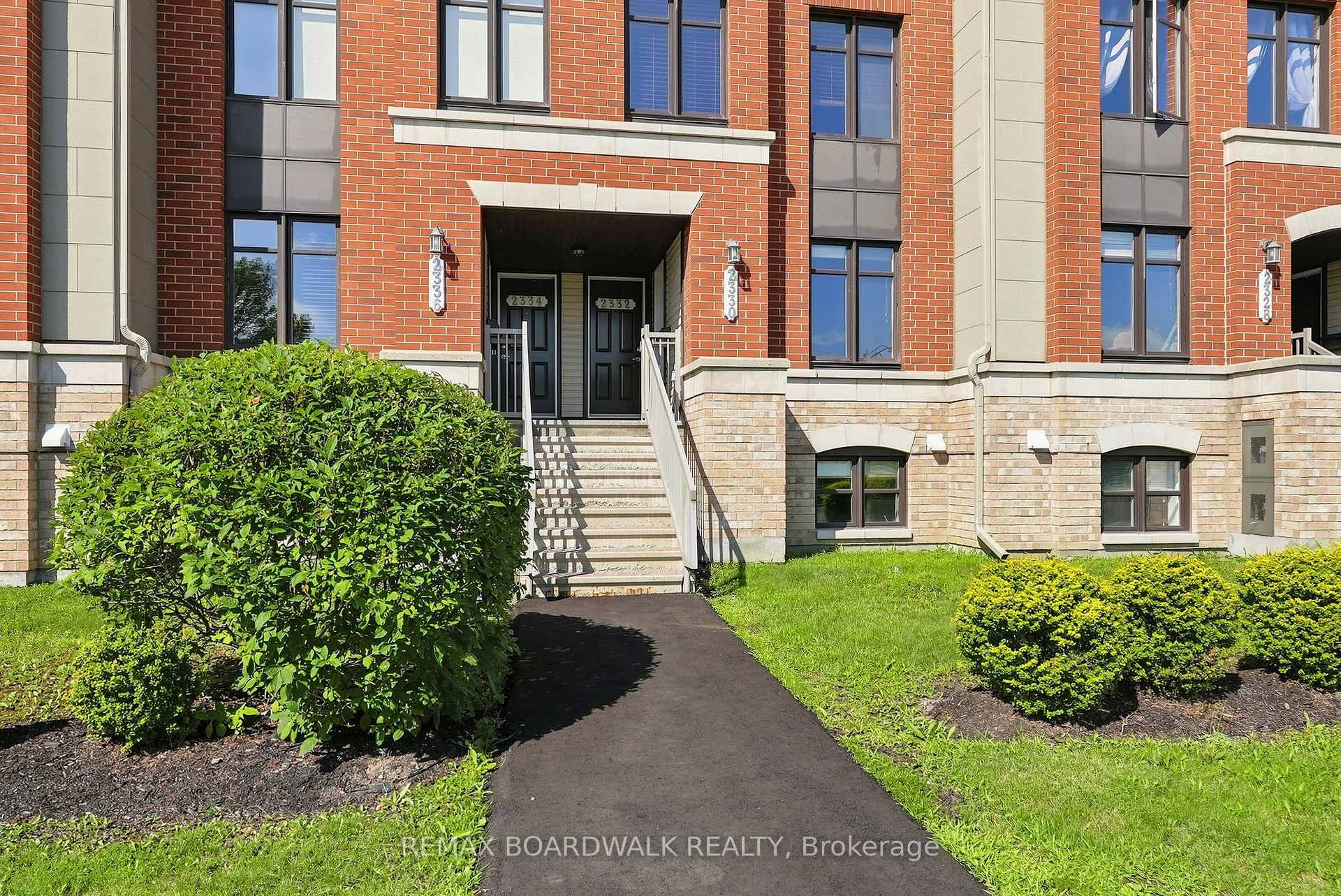 Photo 15 of 2330 Esprit Drive, Ottawa, Avalon East — HOMEH