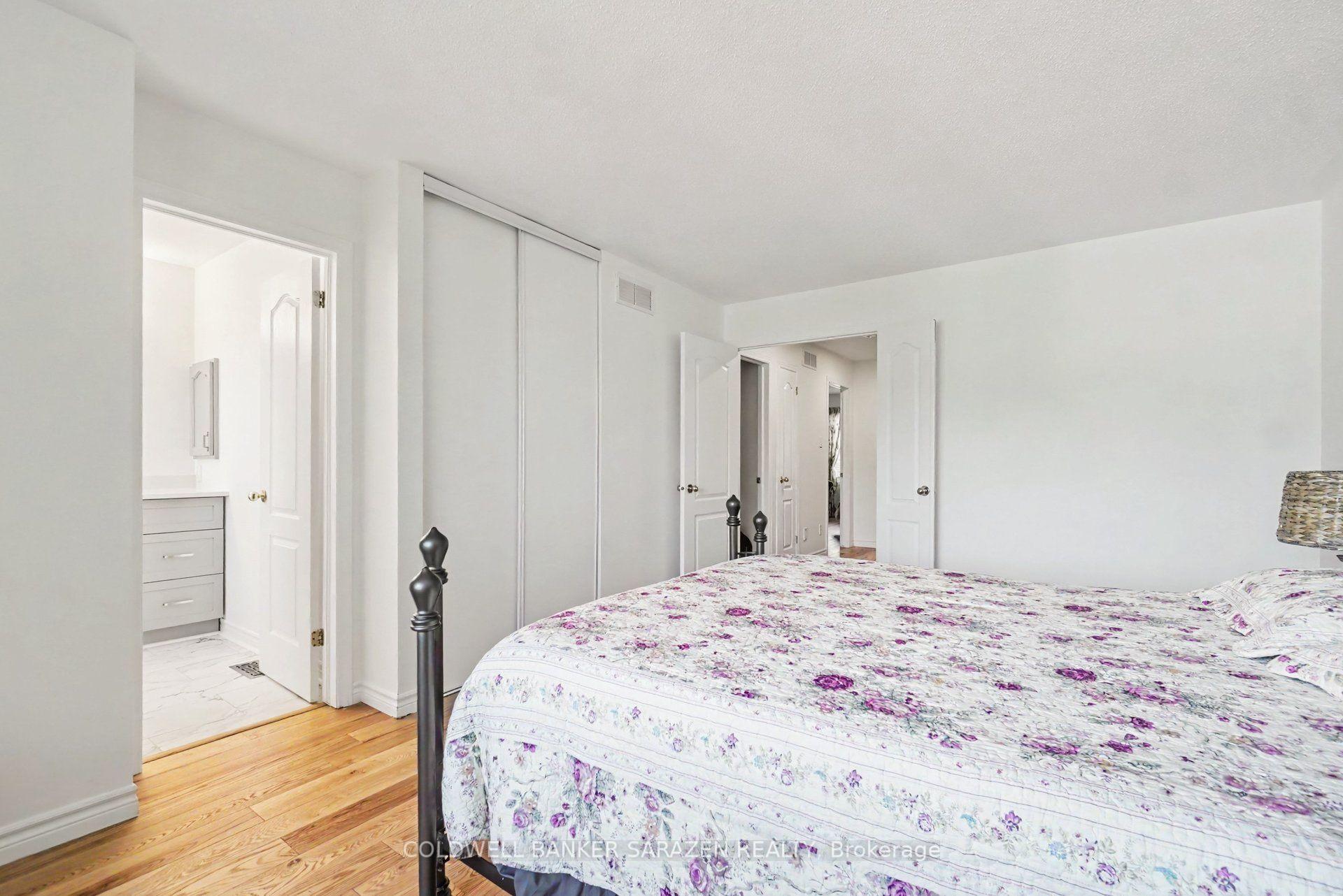 Photo 16 of 16 Crownridge Drive, Ottawa, Kanata - Emerald Meadows/Trailwest — HOMEH