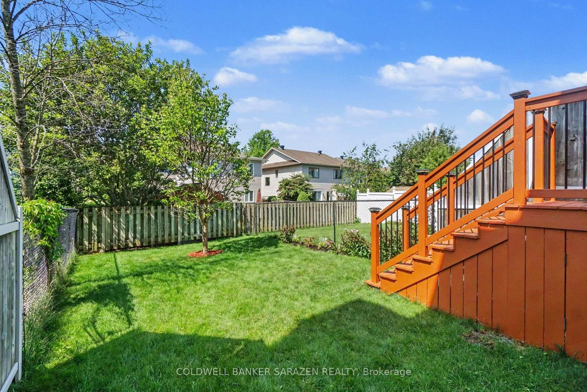 Photo 25 of 16 Crownridge Drive, Ottawa, Kanata - Emerald Meadows/Trailwest — HOMEH