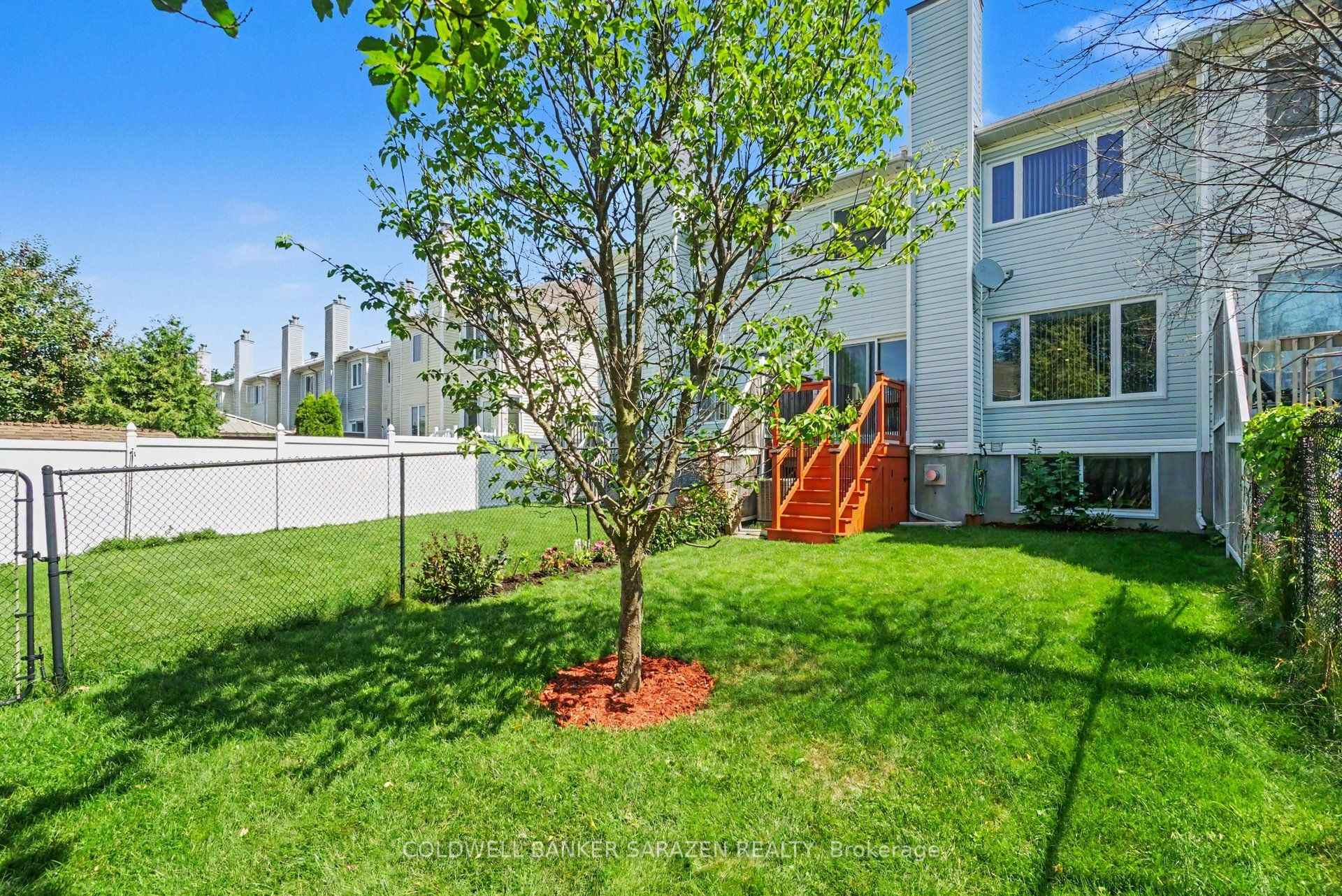 Photo 26 of 16 Crownridge Drive, Ottawa, Kanata - Emerald Meadows/Trailwest — HOMEH