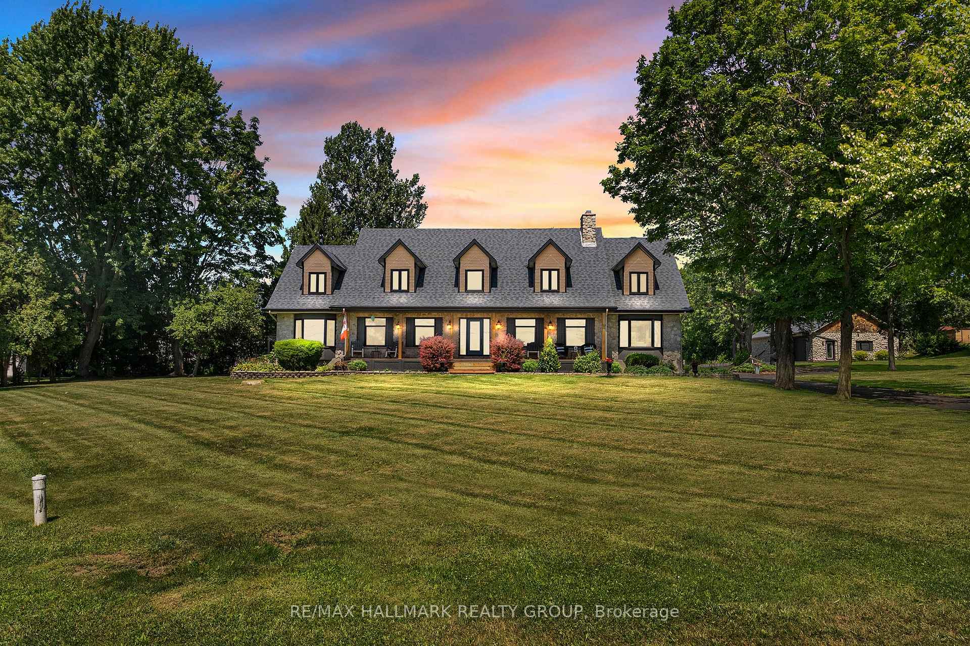 Photo 1 of 18407 County 2 Road, South Glengarry, South Glengarry (Charlottenburgh) Twp — HOMEH