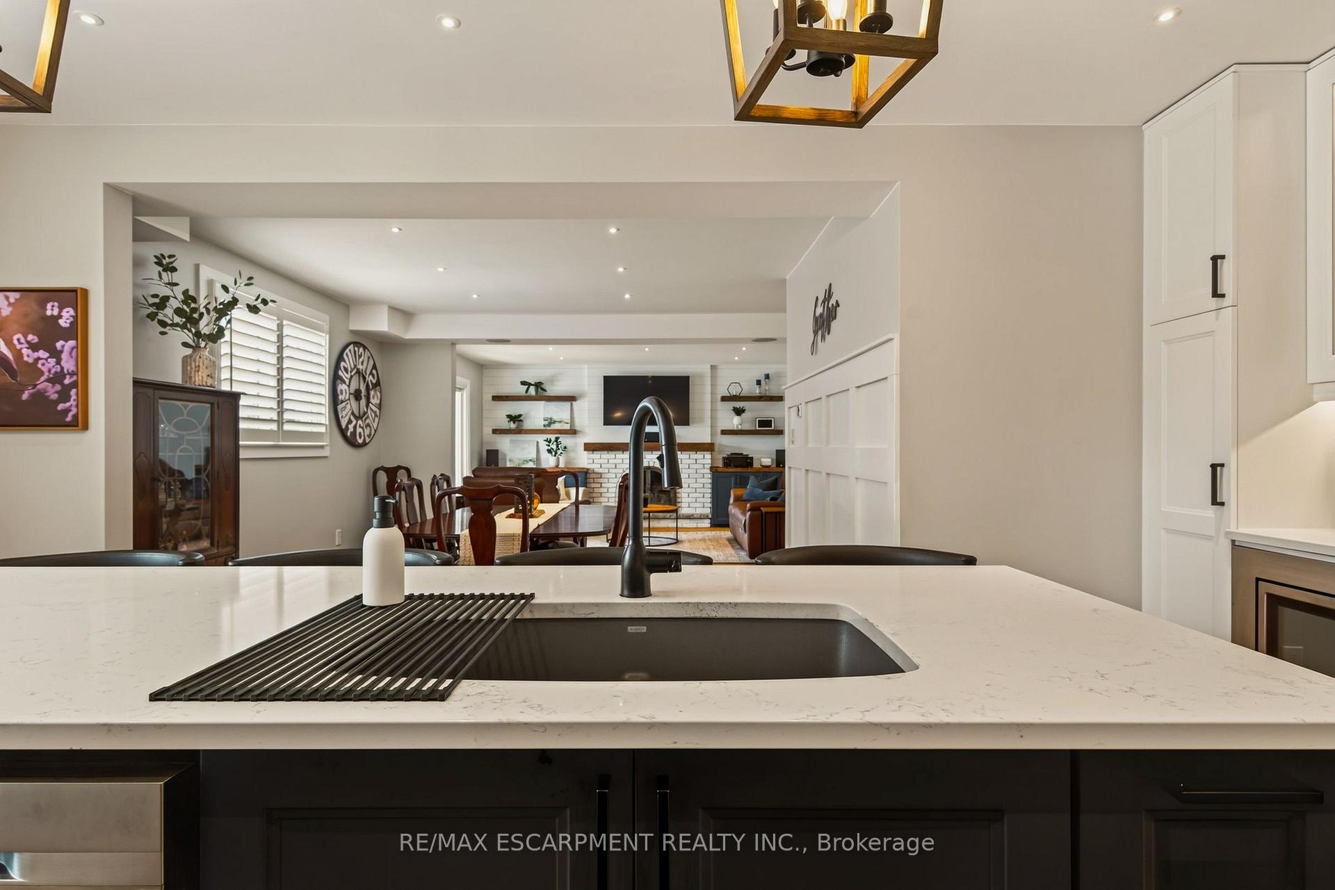 Photo 14 of 105 San Fernando Drive, Hamilton, Mountview — HOMEH