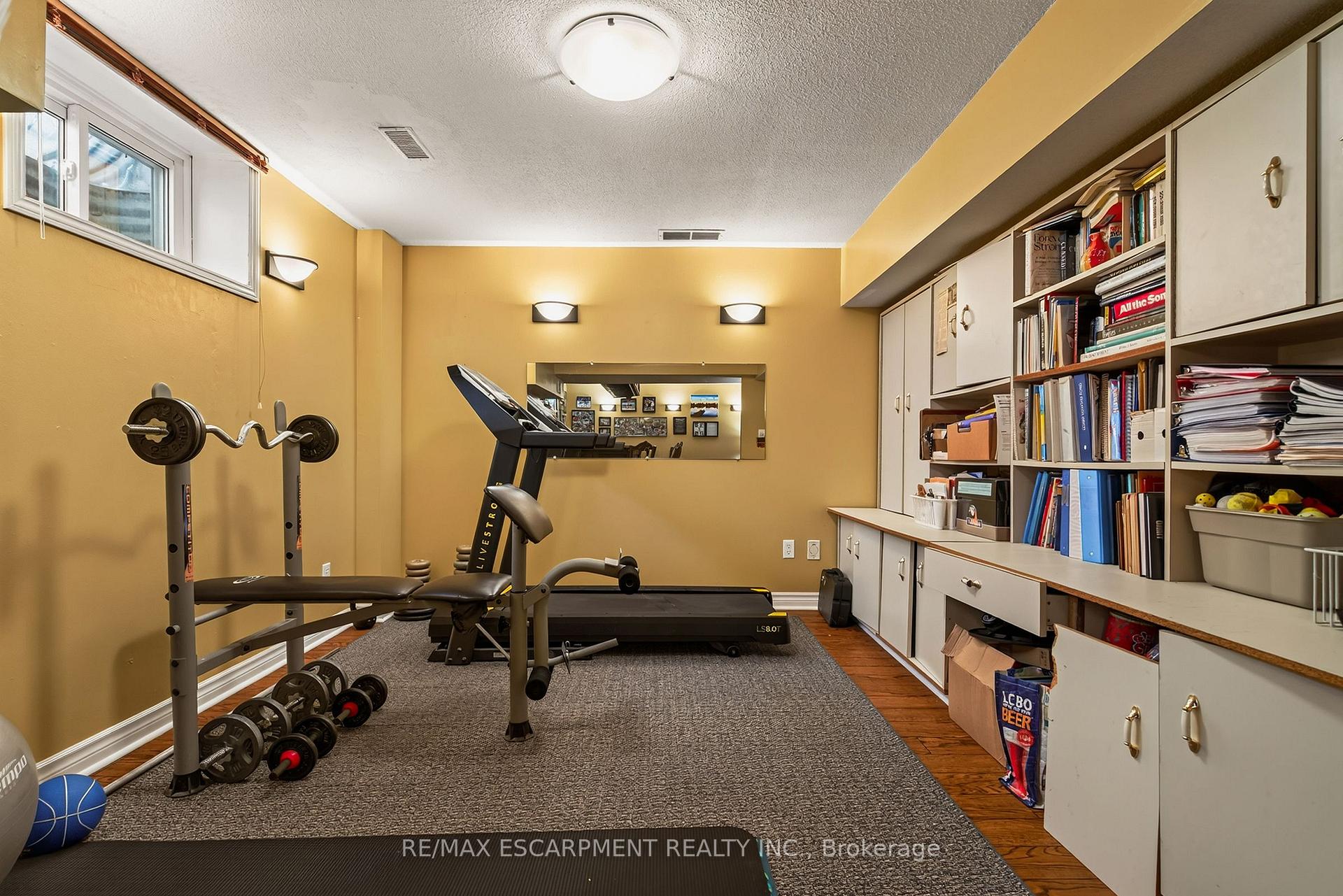 Photo 35 of 105 San Fernando Drive, Hamilton, Mountview — HOMEH