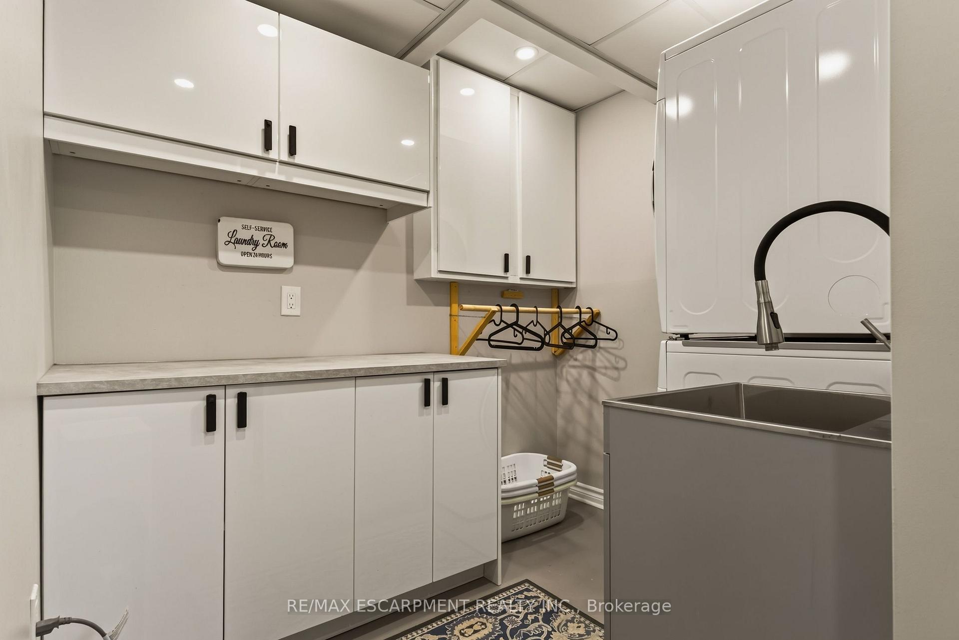 Photo 37 of 105 San Fernando Drive, Hamilton, Mountview — HOMEH