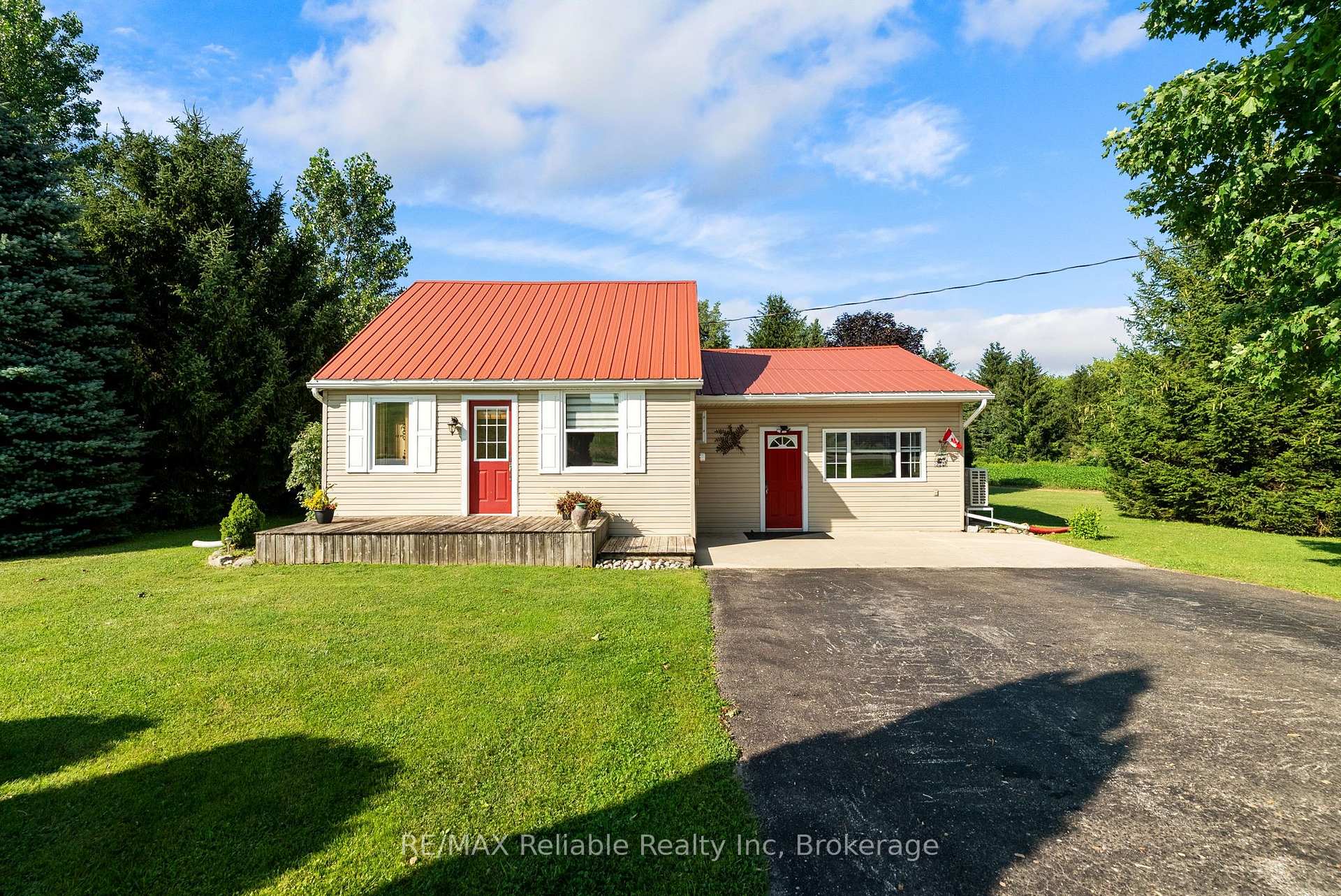 Photo 2 of 40356 Hydro Line Road, Central Huron, Hullett — HOMEH