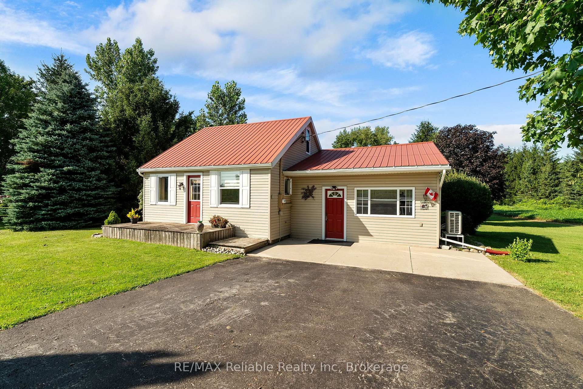 Photo 3 of 40356 Hydro Line Road, Central Huron, Hullett — HOMEH