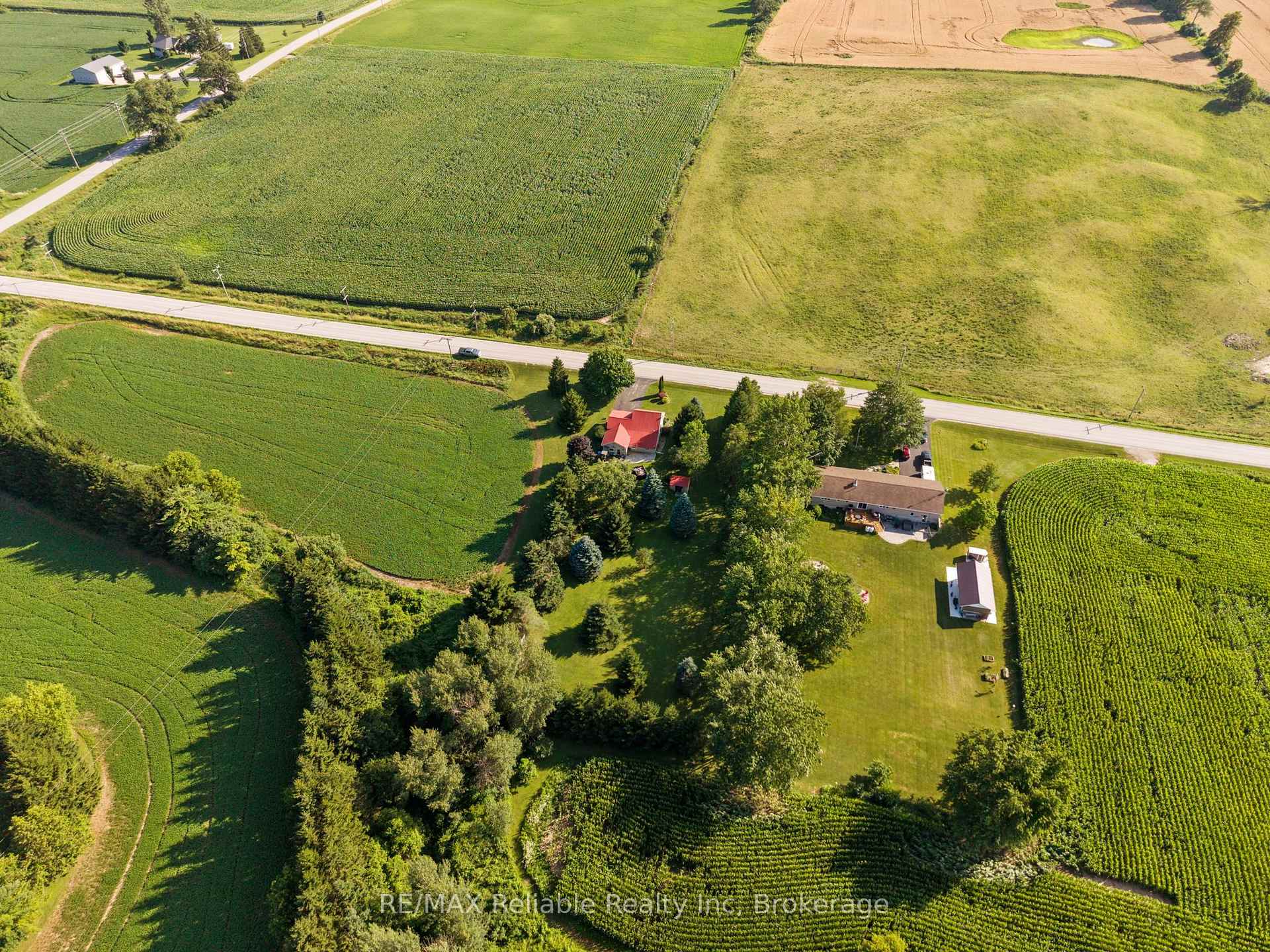 Photo 36 of 40356 Hydro Line Road, Central Huron, Hullett — HOMEH