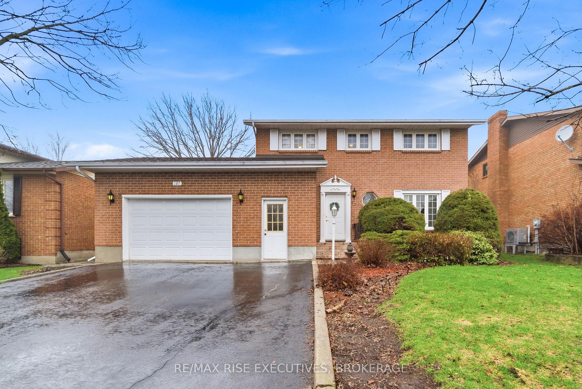 Photo 1 of 127 Nicholson Crescent, Loyalist, Amherstview — HOMEH
