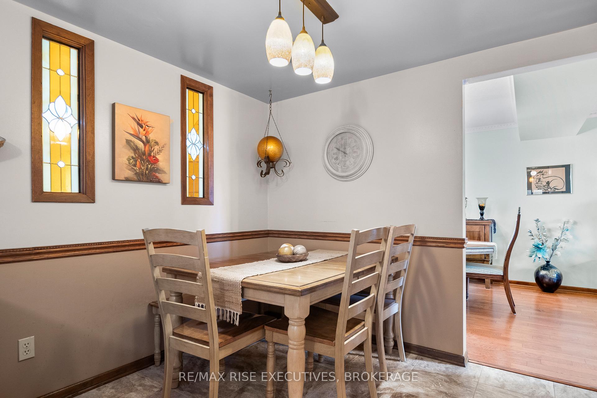 Photo 12 of 127 Nicholson Crescent, Loyalist, Amherstview — HOMEH