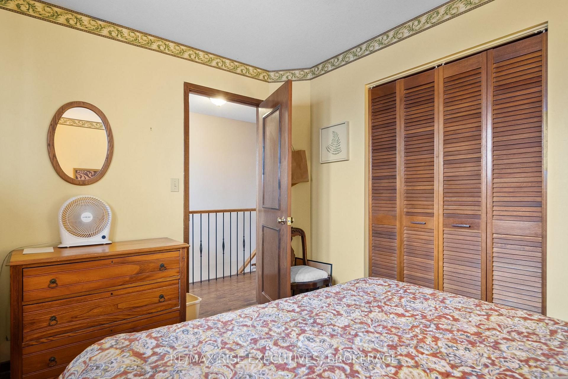 Photo 28 of 127 Nicholson Crescent, Loyalist, Amherstview — HOMEH