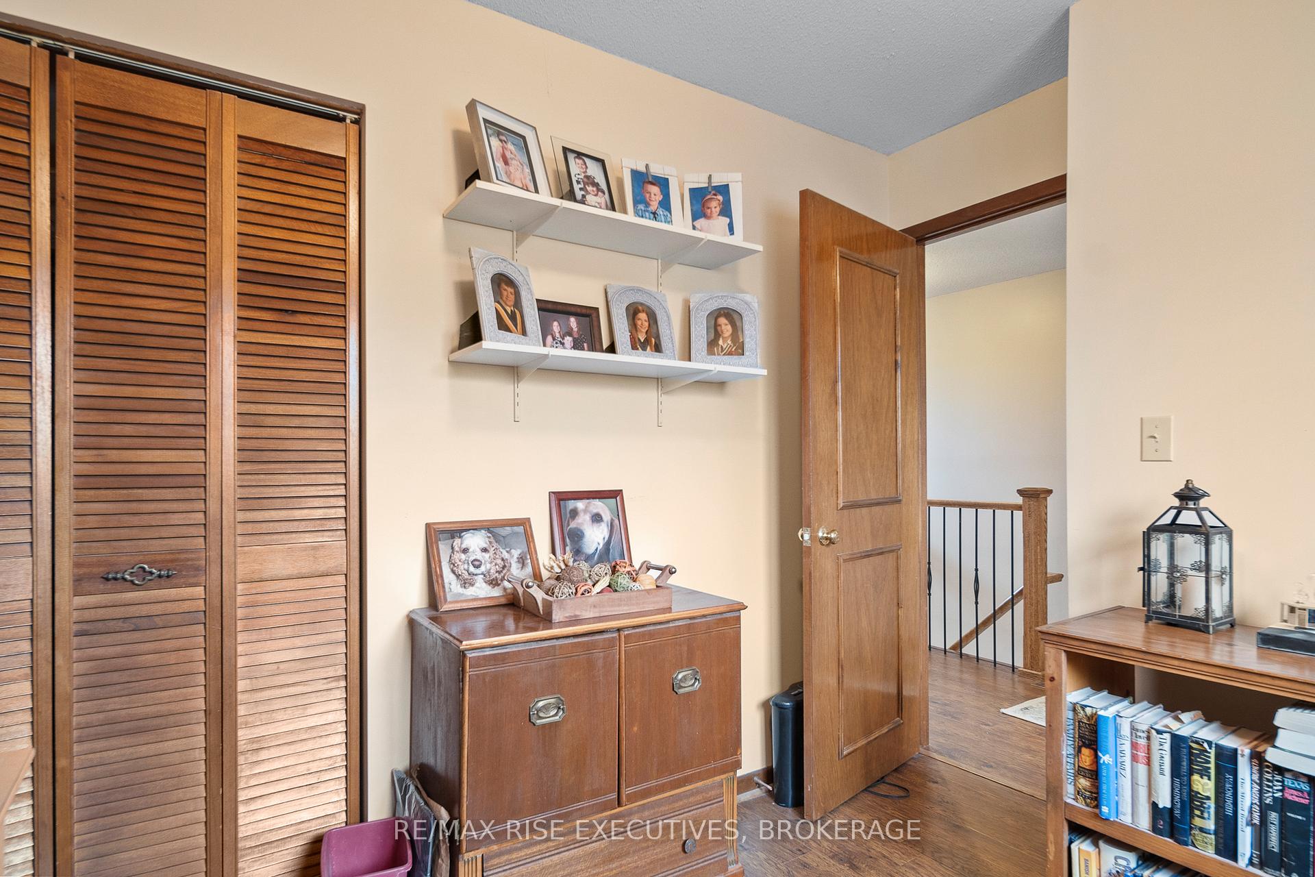 Photo 30 of 127 Nicholson Crescent, Loyalist, Amherstview — HOMEH