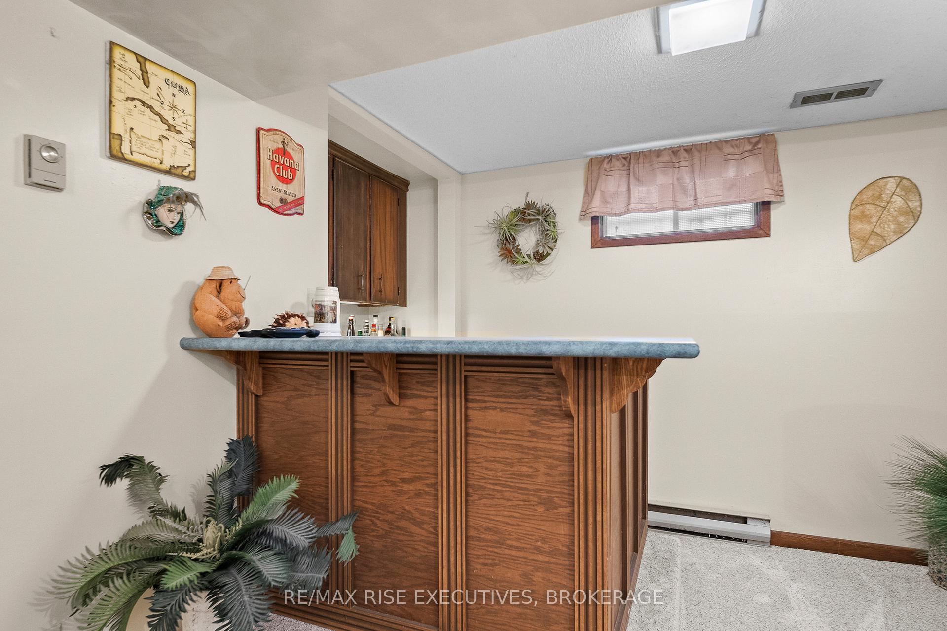 Photo 34 of 127 Nicholson Crescent, Loyalist, Amherstview — HOMEH