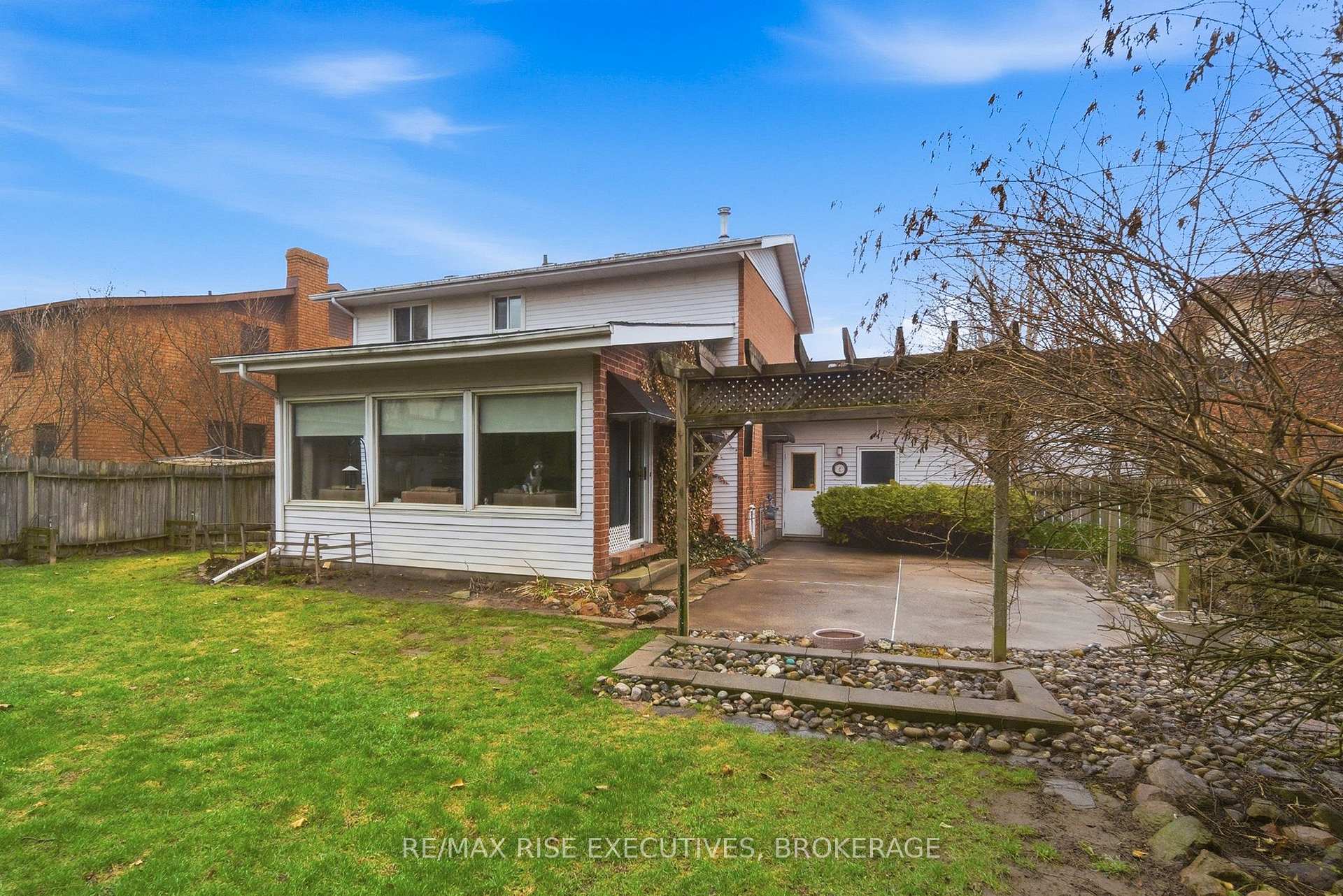 Photo 37 of 127 Nicholson Crescent, Loyalist, Amherstview — HOMEH
