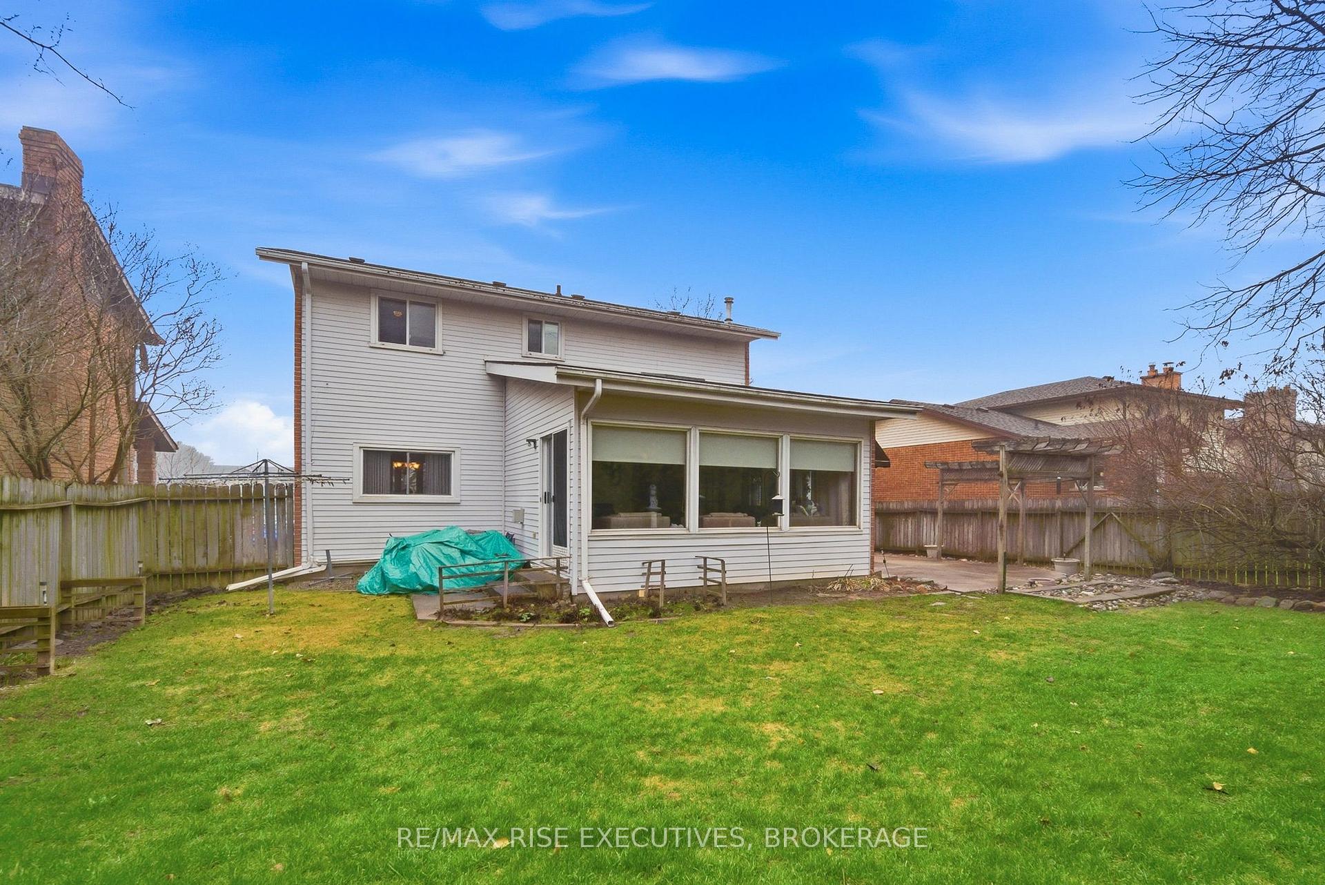 Photo 39 of 127 Nicholson Crescent, Loyalist, Amherstview — HOMEH