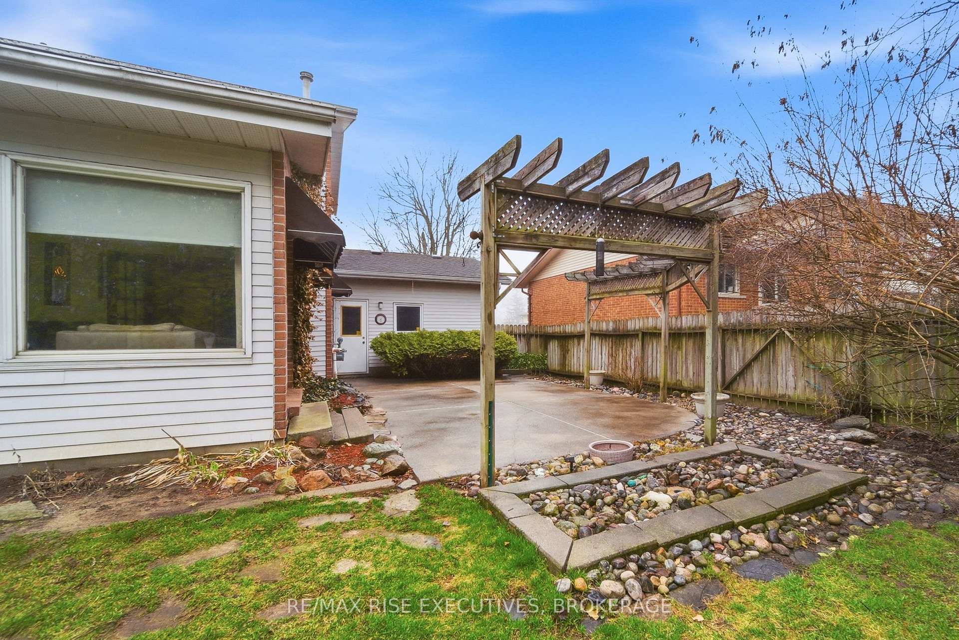Photo 50 of 127 Nicholson Crescent, Loyalist, Amherstview — HOMEH