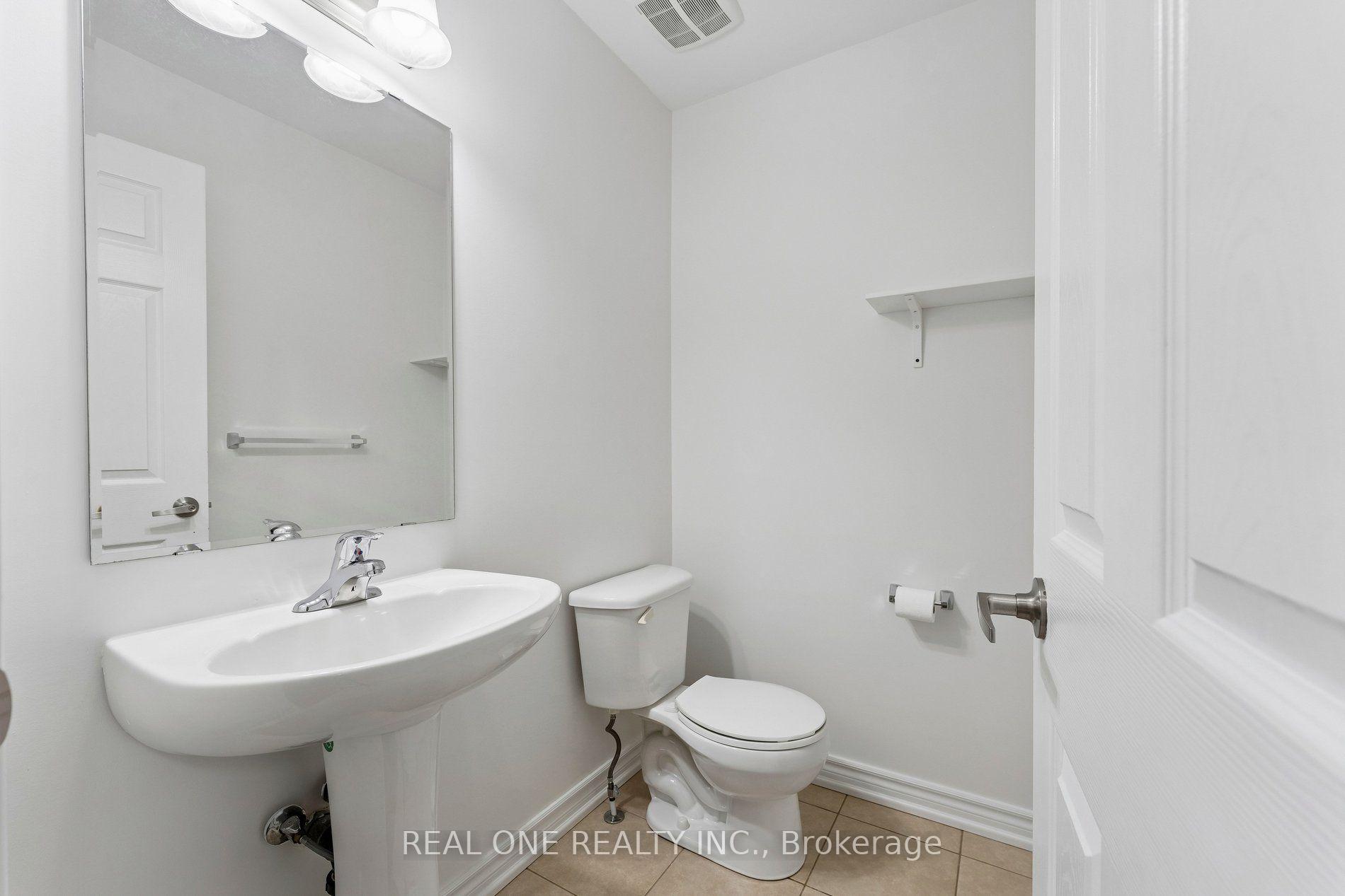 Photo 20 of 30 Henneberry Lane, Brampton, Northwest Brampton — HOMEH