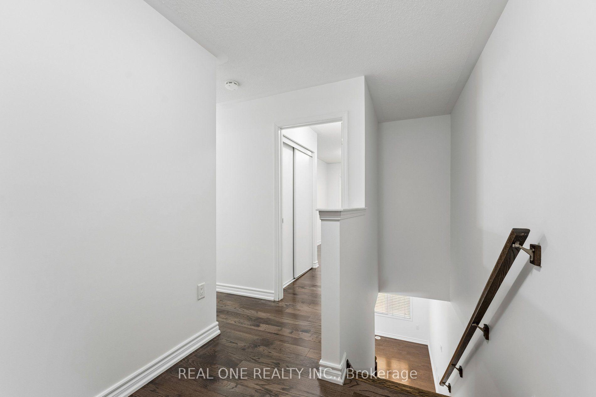 Photo 25 of 30 Henneberry Lane, Brampton, Northwest Brampton — HOMEH