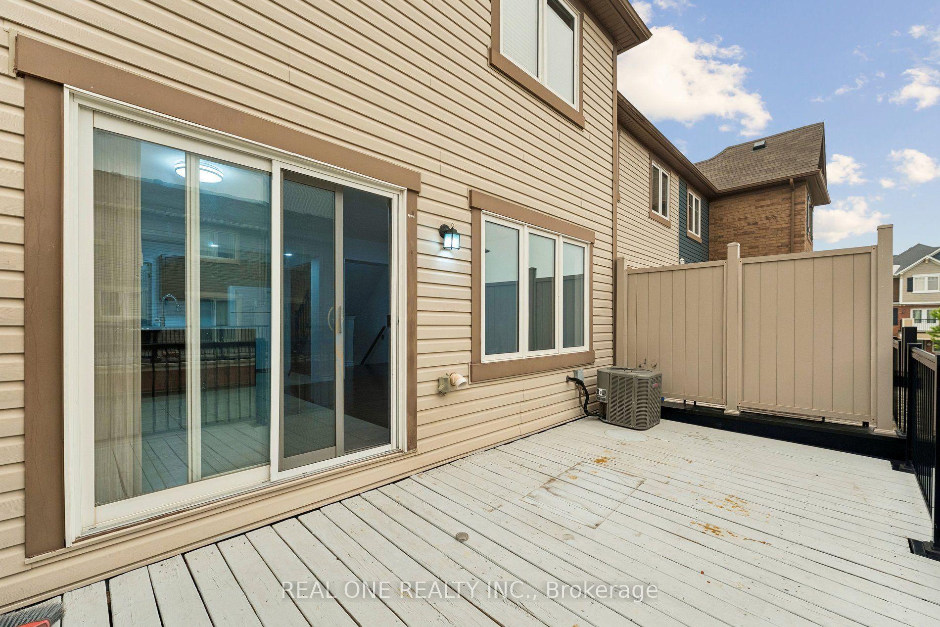 Photo 34 of 30 Henneberry Lane, Brampton, Northwest Brampton — HOMEH