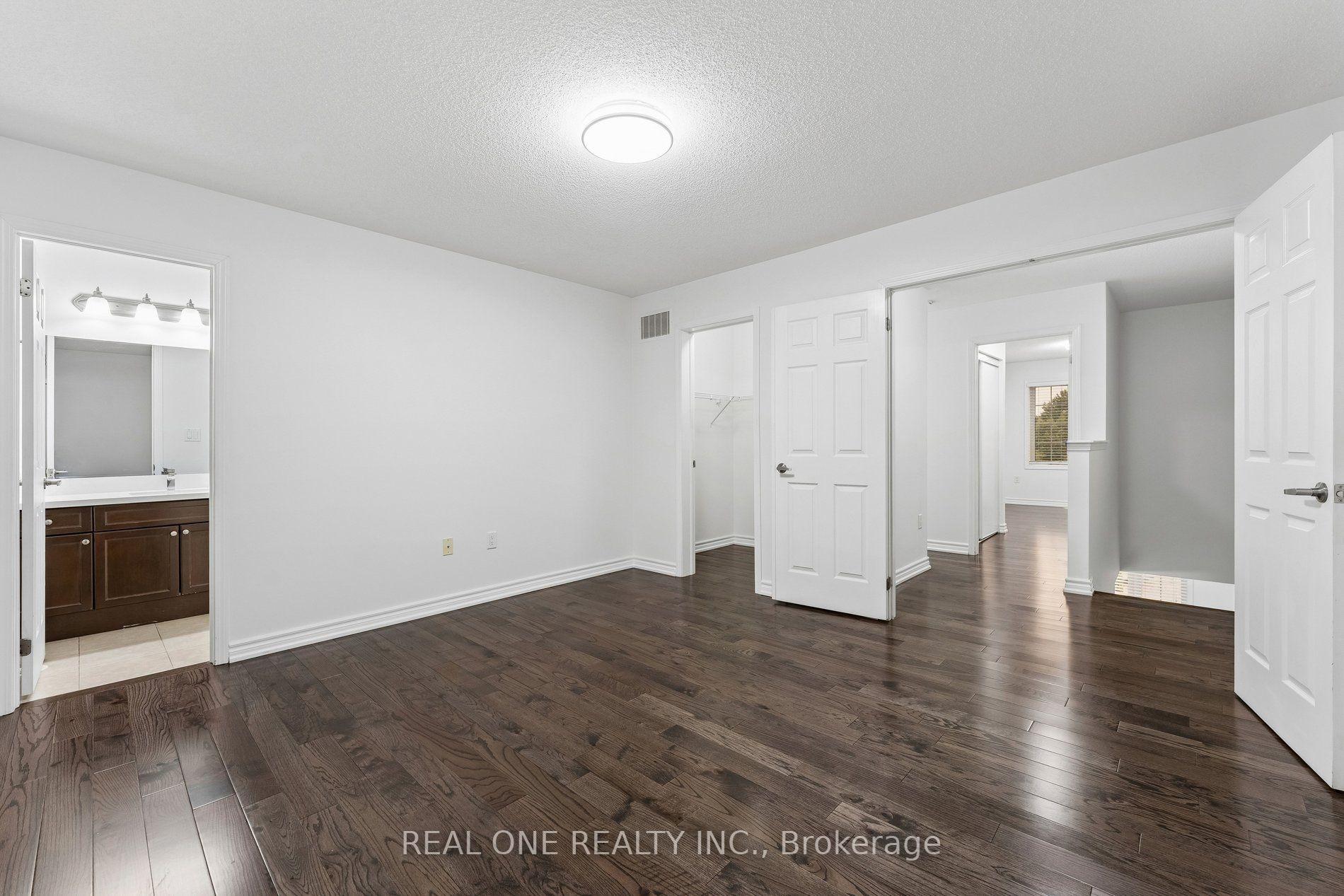 Photo 22 of 30 Henneberry Lane, Brampton, Northwest Brampton — HOMEH
