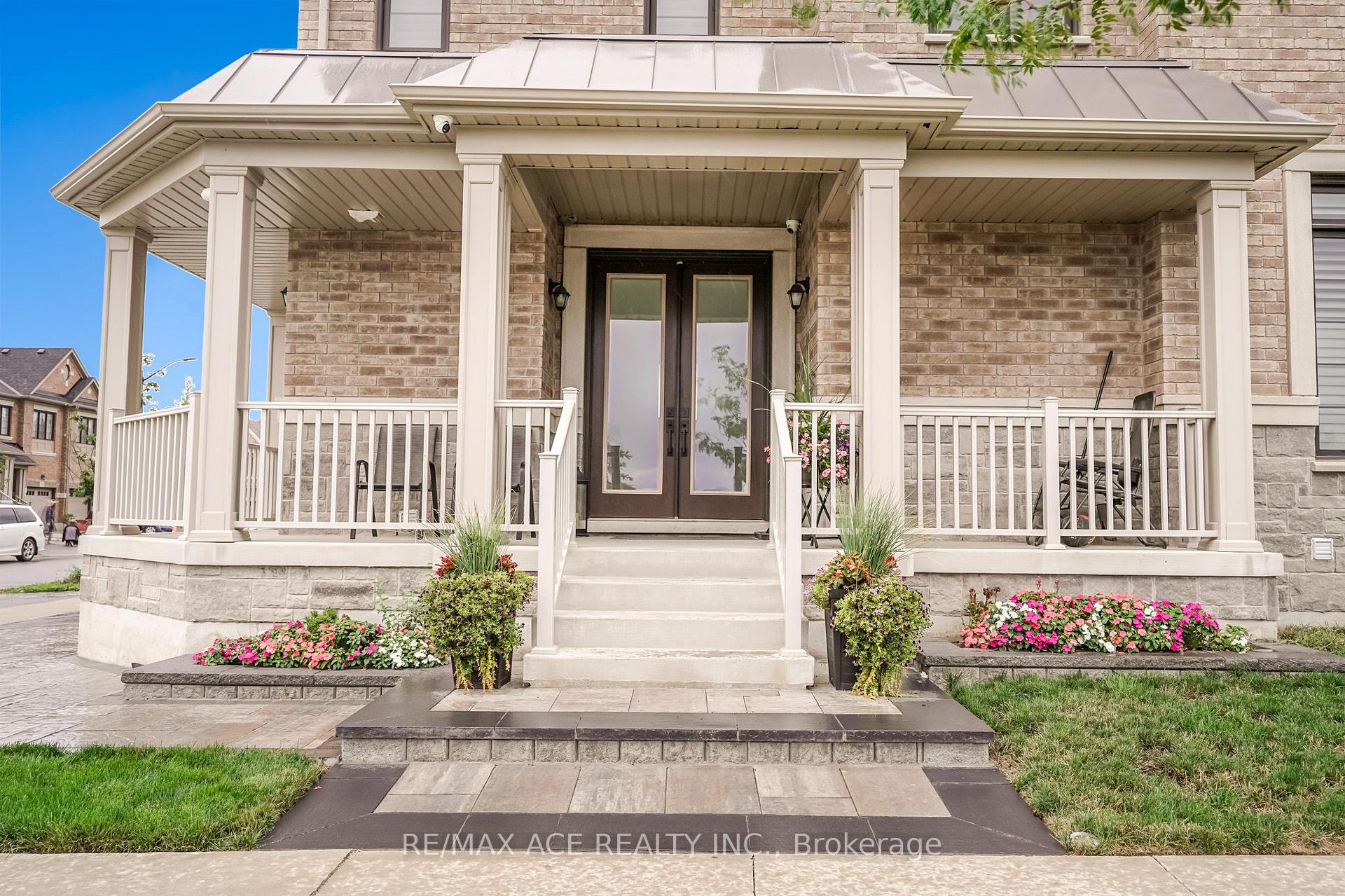 Photo 4 of 1 Macpherson Street, Whitby, Rural Whitby — HOMEH
