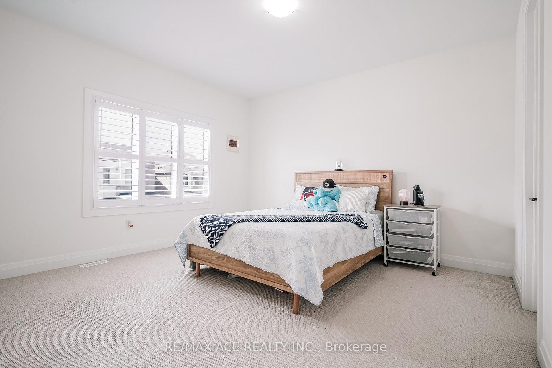 Photo 31 of 1 Macpherson Street, Whitby, Rural Whitby — HOMEH