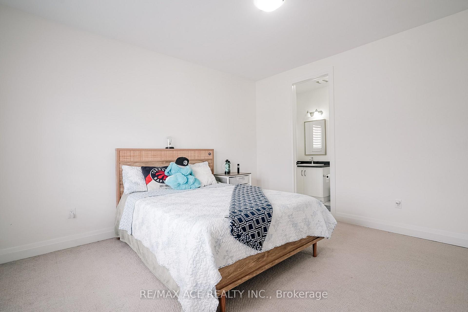Photo 32 of 1 Macpherson Street, Whitby, Rural Whitby — HOMEH