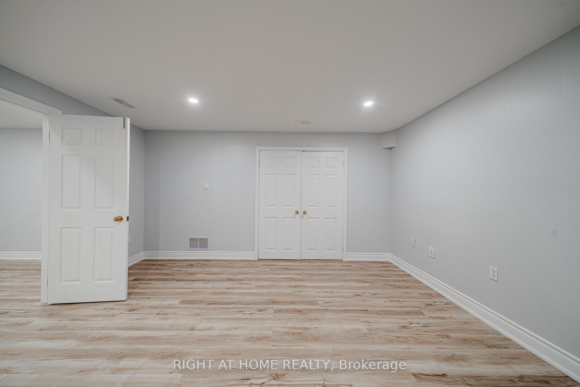 Photo 18 of Unit Lower, 3 Glenayr Road, Richmond Hill, Bayview Hill — HOMEH