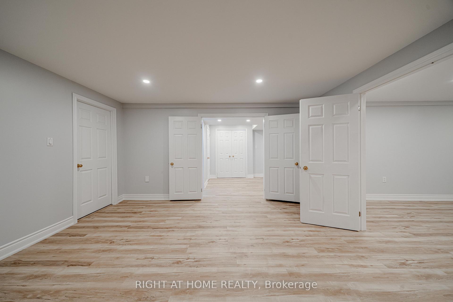 Photo 25 of Unit Lower, 3 Glenayr Road, Richmond Hill, Bayview Hill — HOMEH