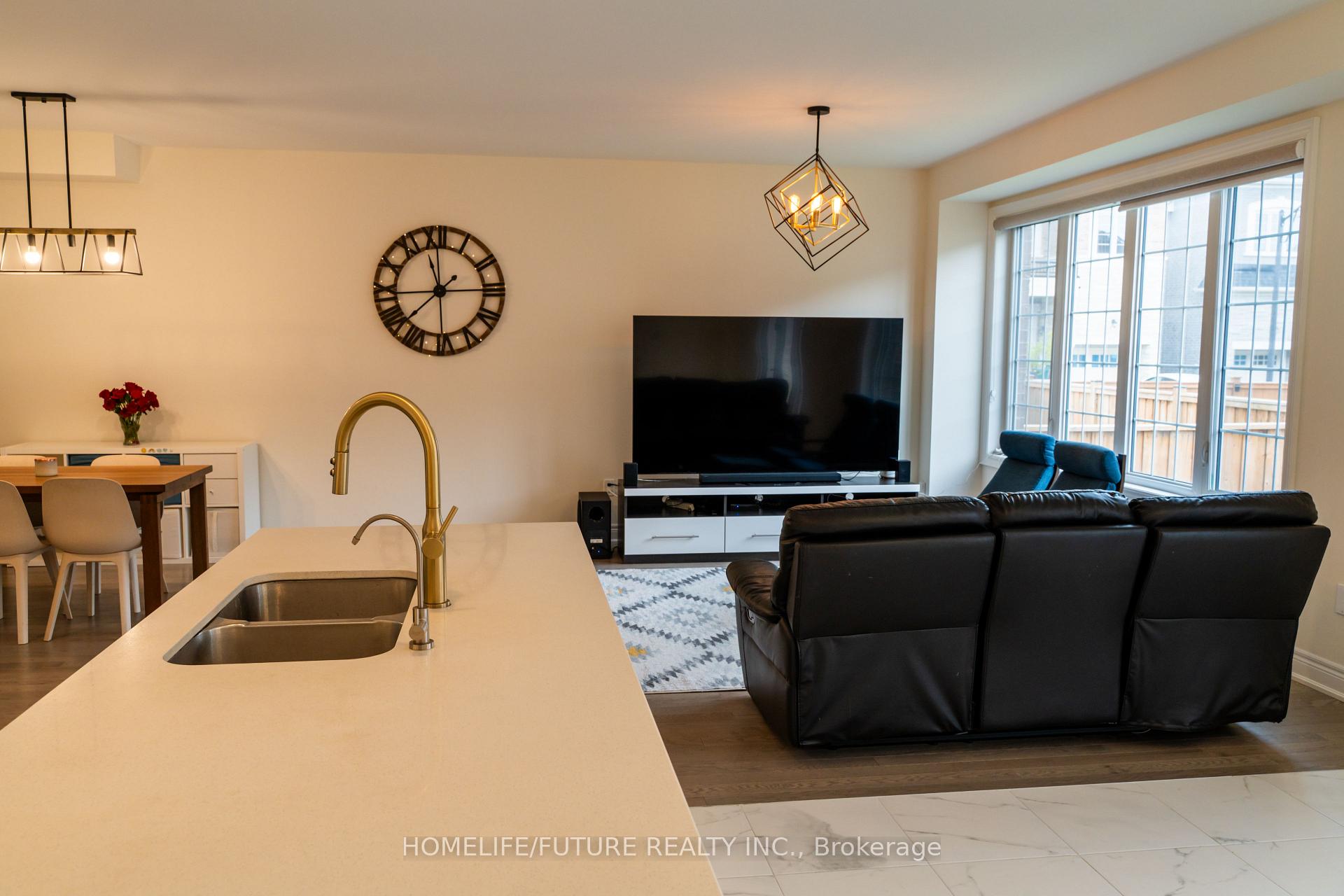 Photo 6 of Unit Main, 357 Kirkham Drive, Markham, Cedarwood — HOMEH