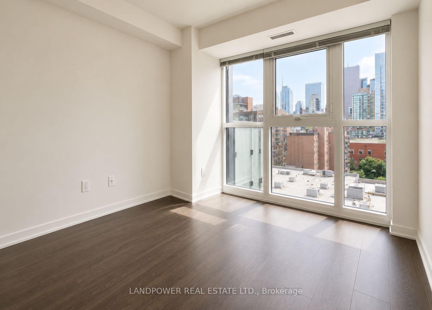 Photo 5 of Unit 1510, 400 Adelaide Street E, Toronto, Moss Park — HOMEH