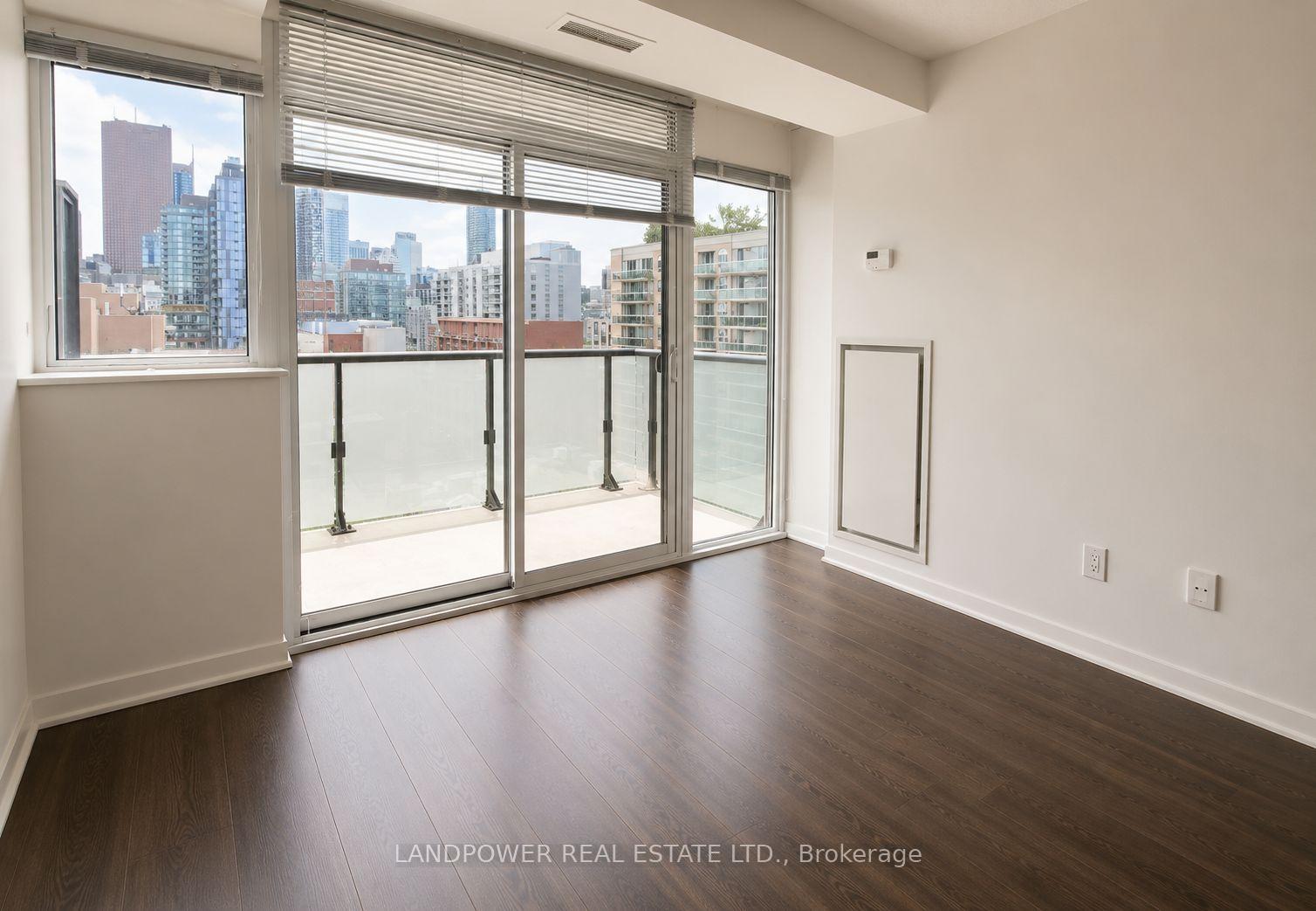 Photo 4 of Unit 1510, 400 Adelaide Street E, Toronto, Moss Park — HOMEH