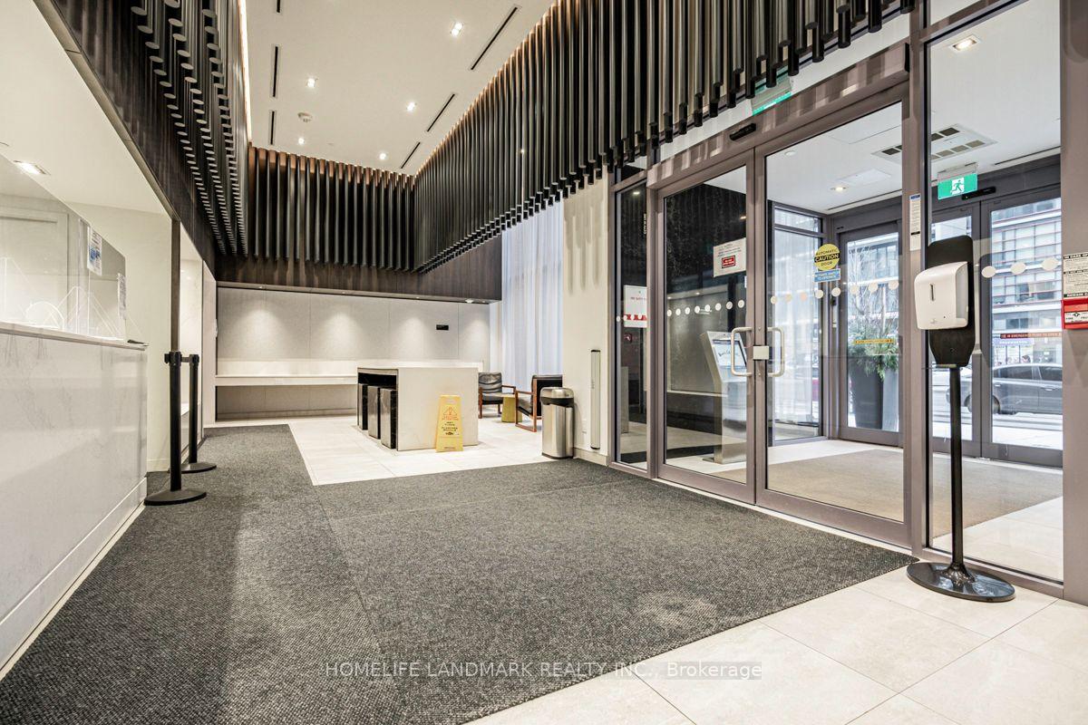 Photo 3 of Unit 1506, 4065 Confederation Parkway, Mississauga, City Centre — HOMEH